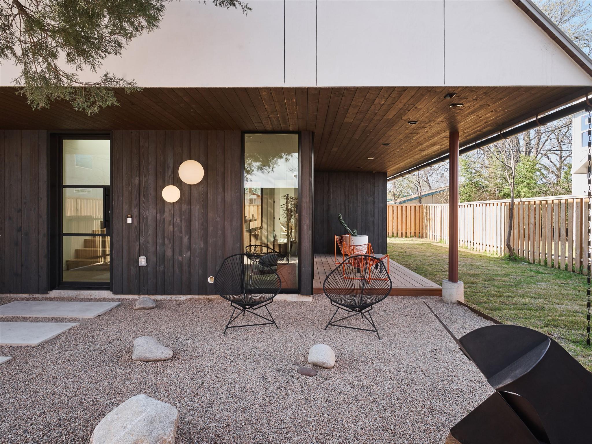 1000 Gullett St # 2, Austin, TX 78702