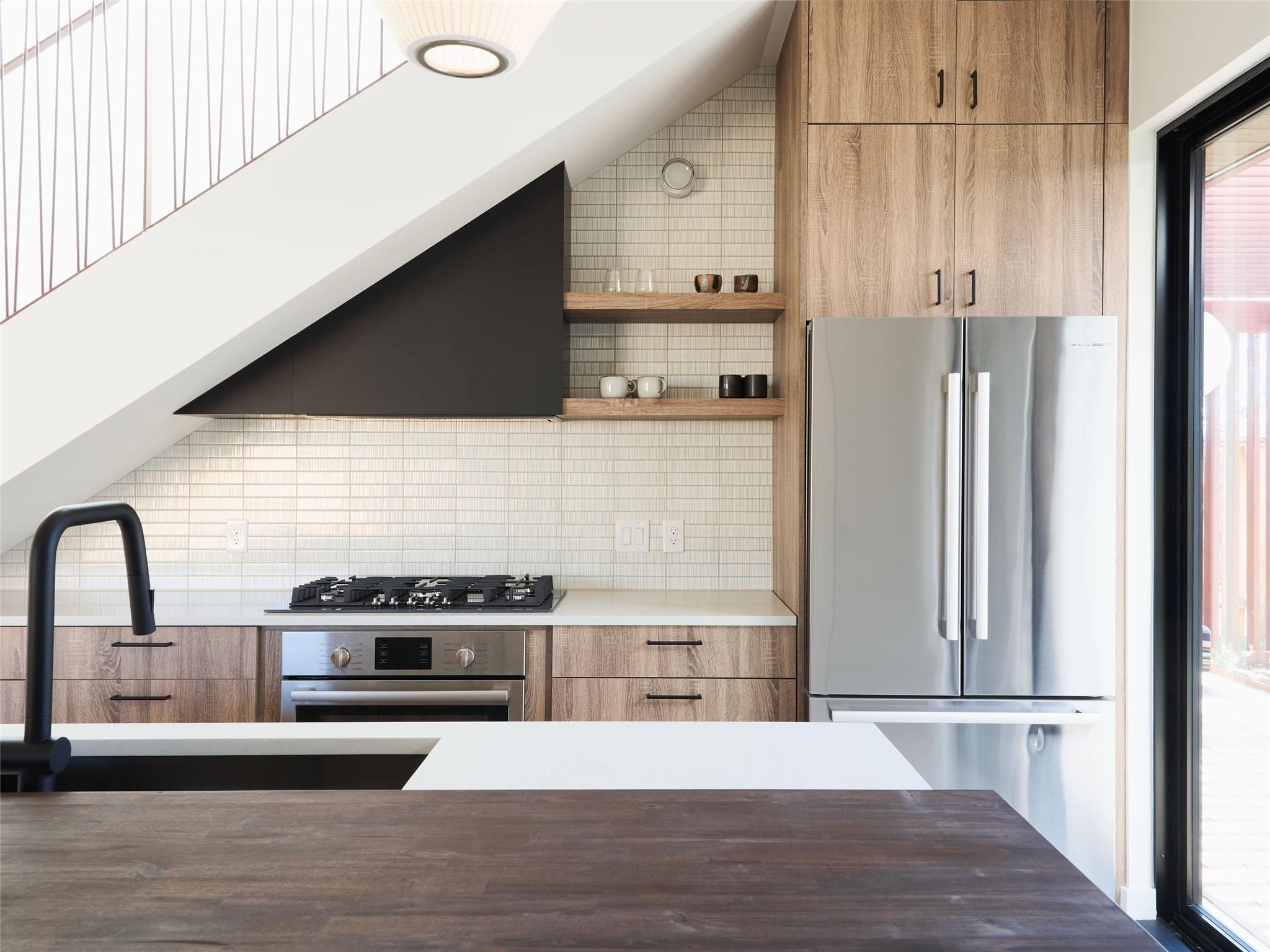 1000 Gullett St # 2, Austin, TX 78702