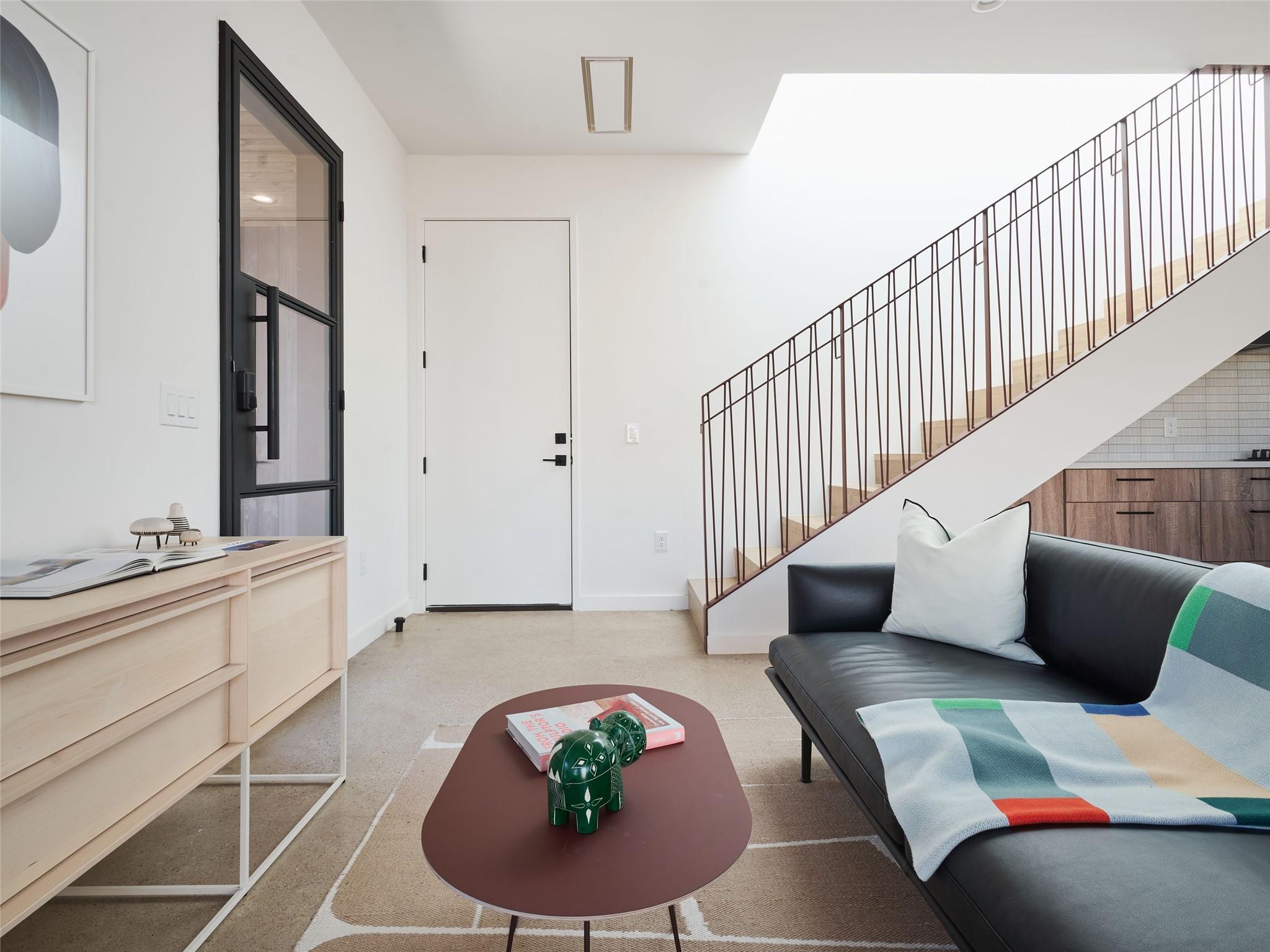 1000 Gullett St # 2, Austin, TX 78702