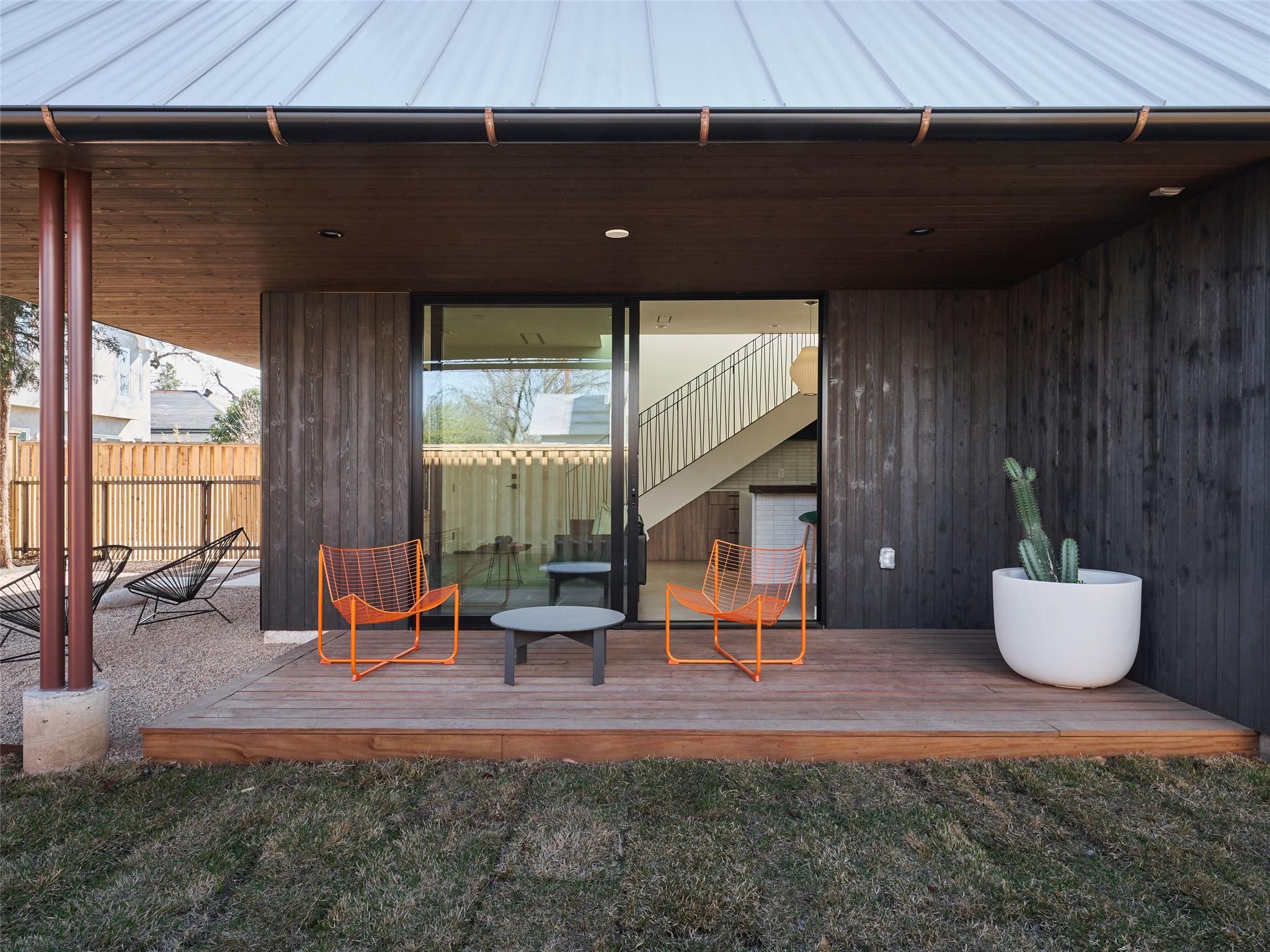 1000 Gullett St # 2, Austin, TX 78702