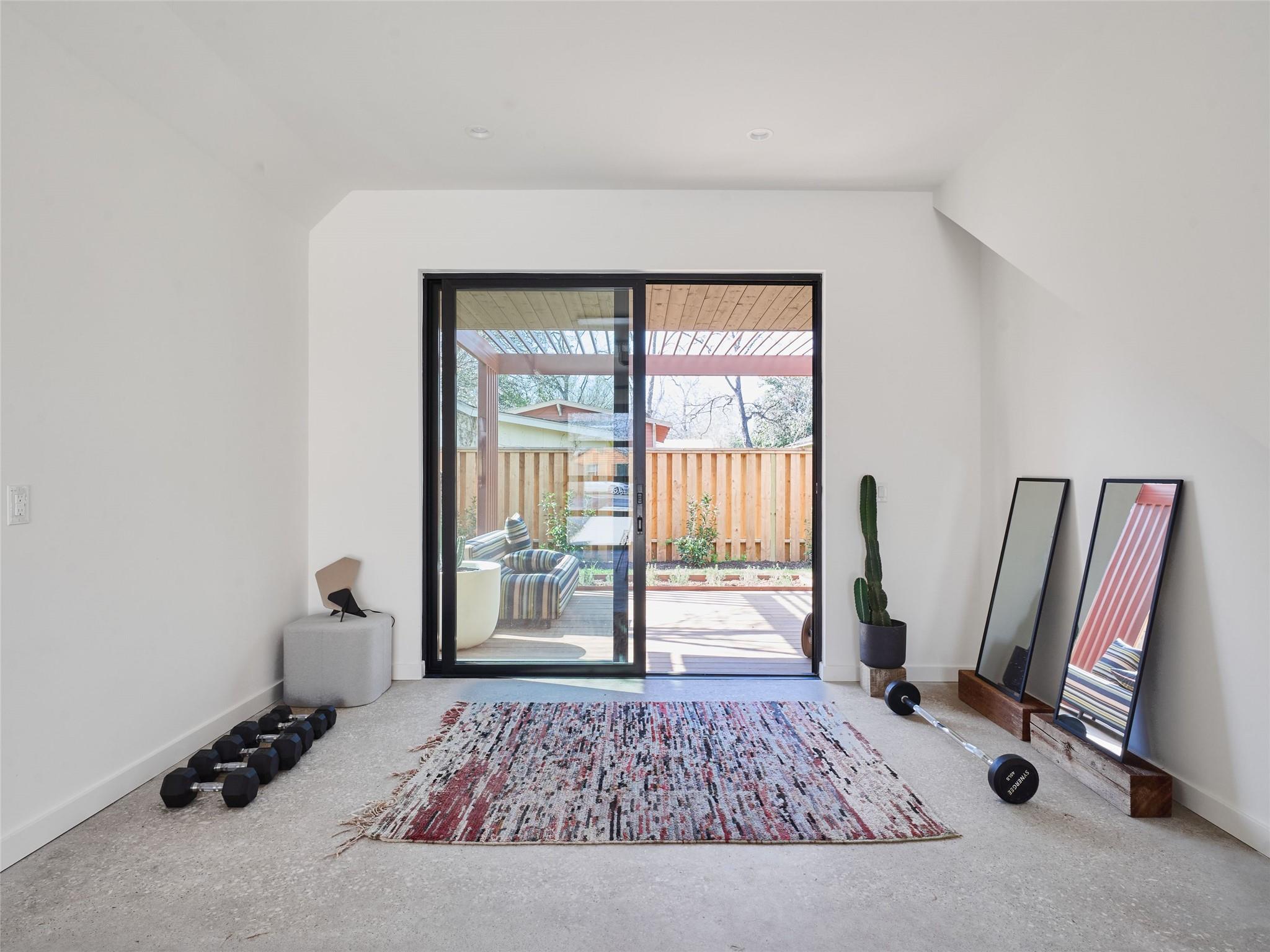 1000 Gullett St # 2, Austin, TX 78702