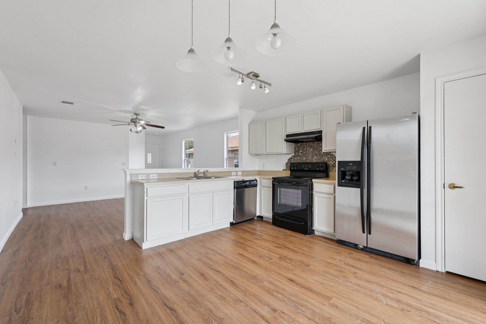 12617 Campana Dr, Del Valle, TX 78617