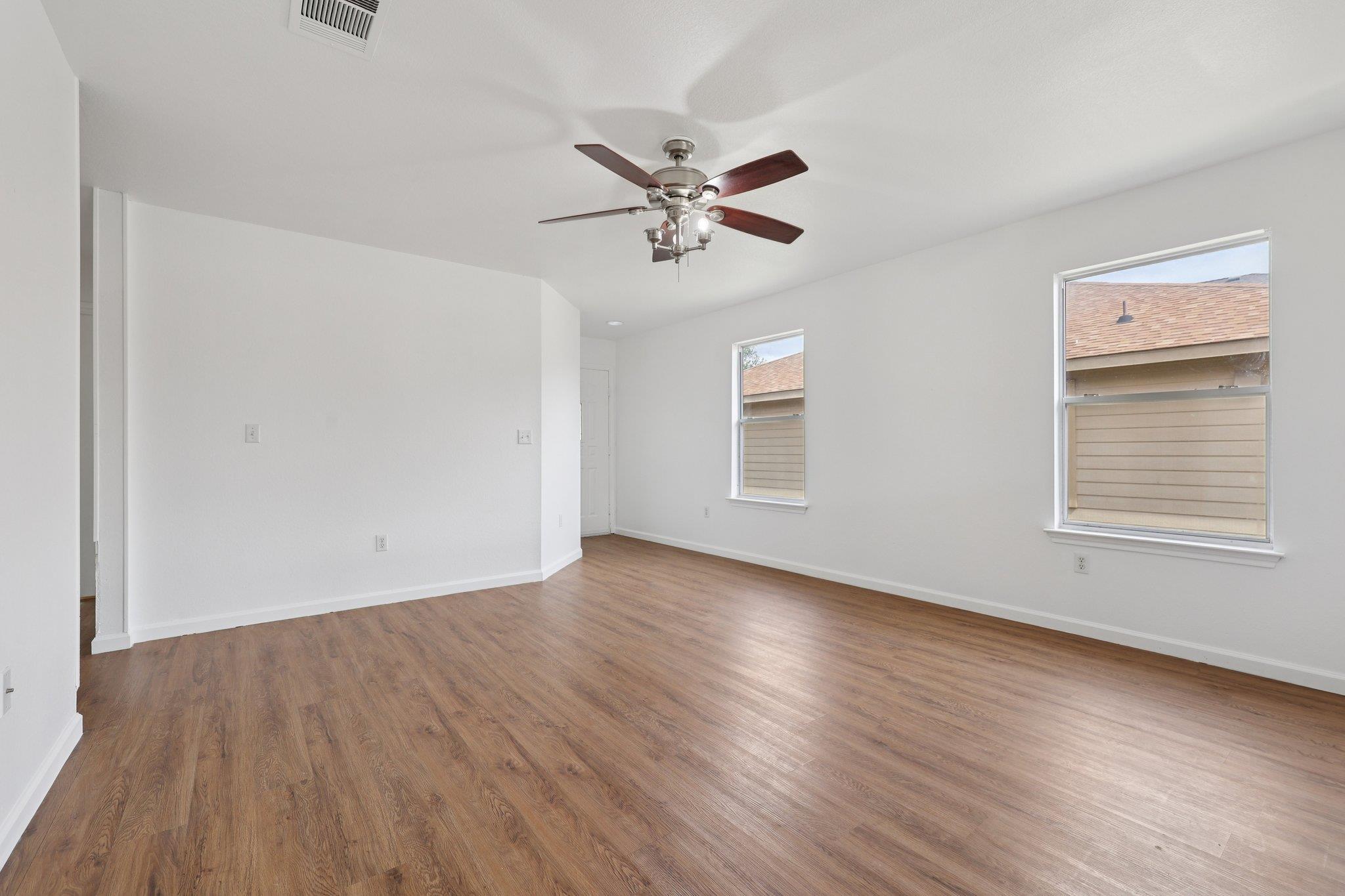 12617 Campana Dr, Del Valle, TX 78617