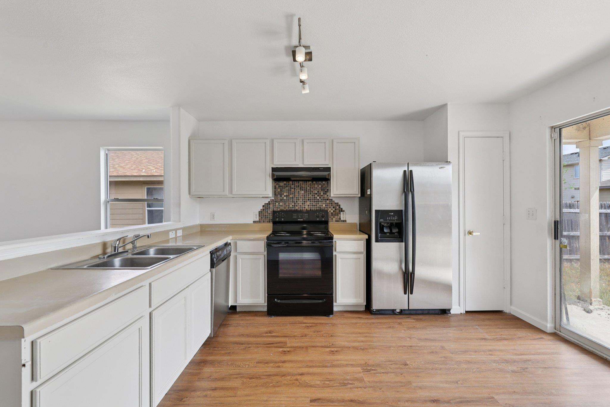 12617 Campana Dr, Del Valle, TX 78617