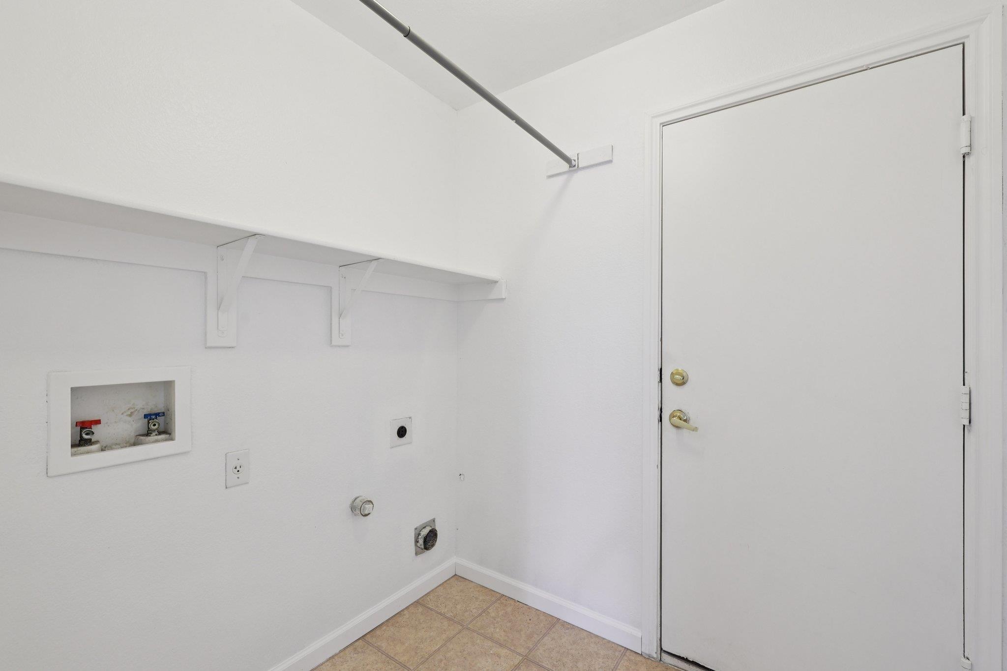 12617 Campana Dr, Del Valle, TX 78617