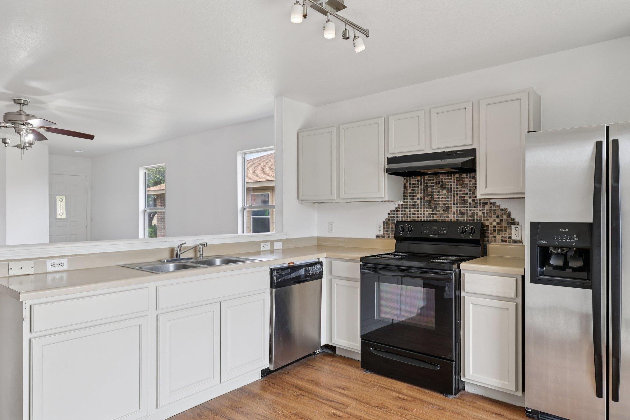 12617 Campana Dr, Del Valle, TX 78617