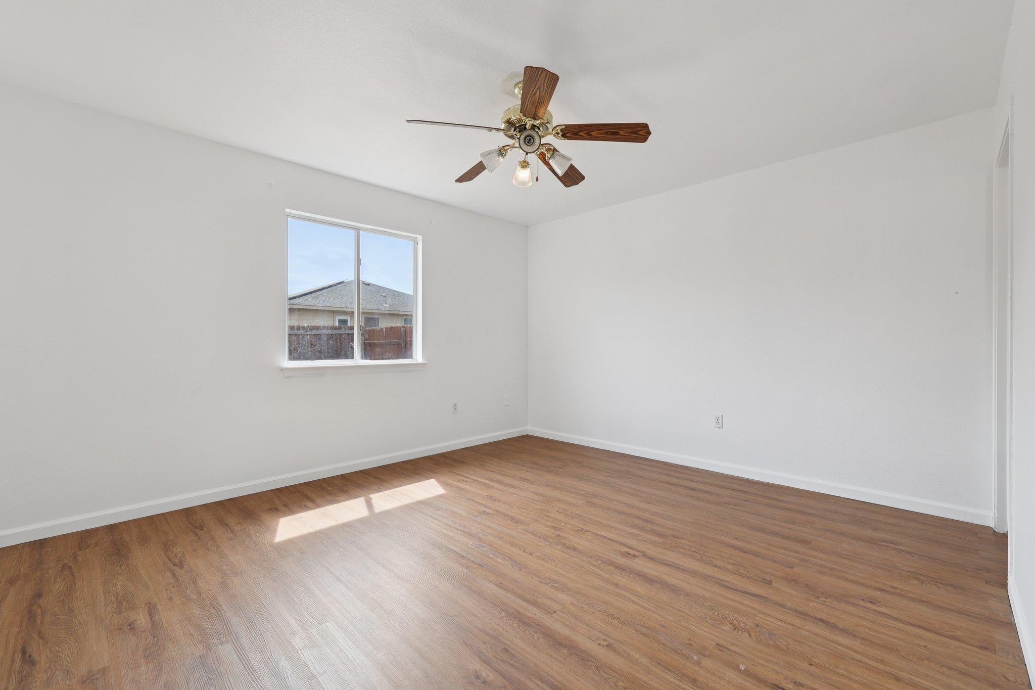 12617 Campana Dr, Del Valle, TX 78617