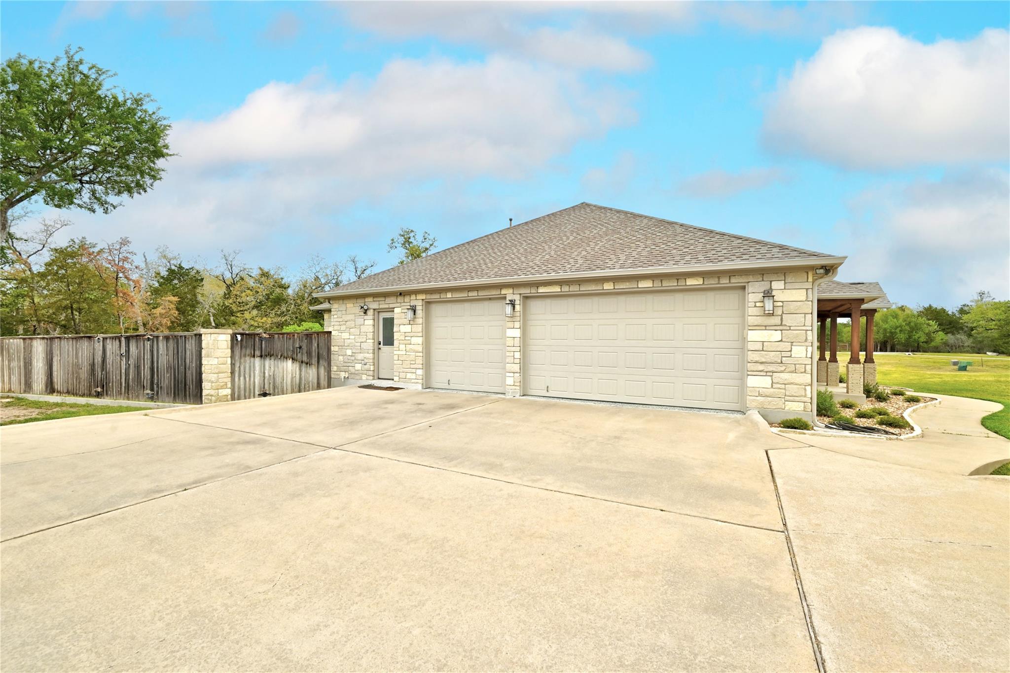 140 Winchester Rd, Bastrop, TX 78602