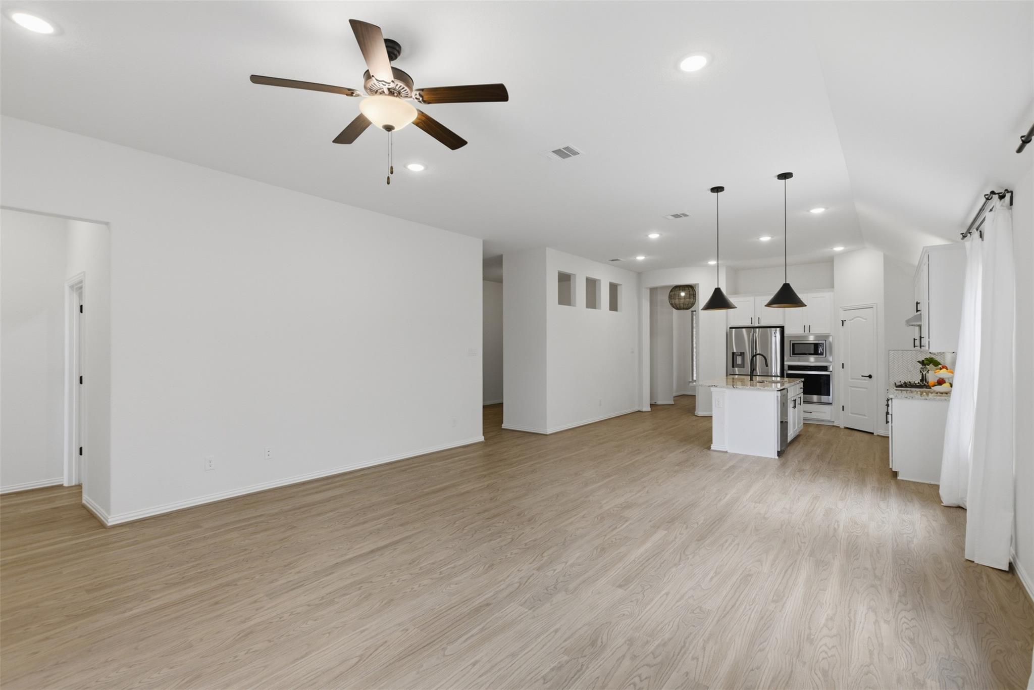 2236 McClendon Trl, Leander, TX 78641