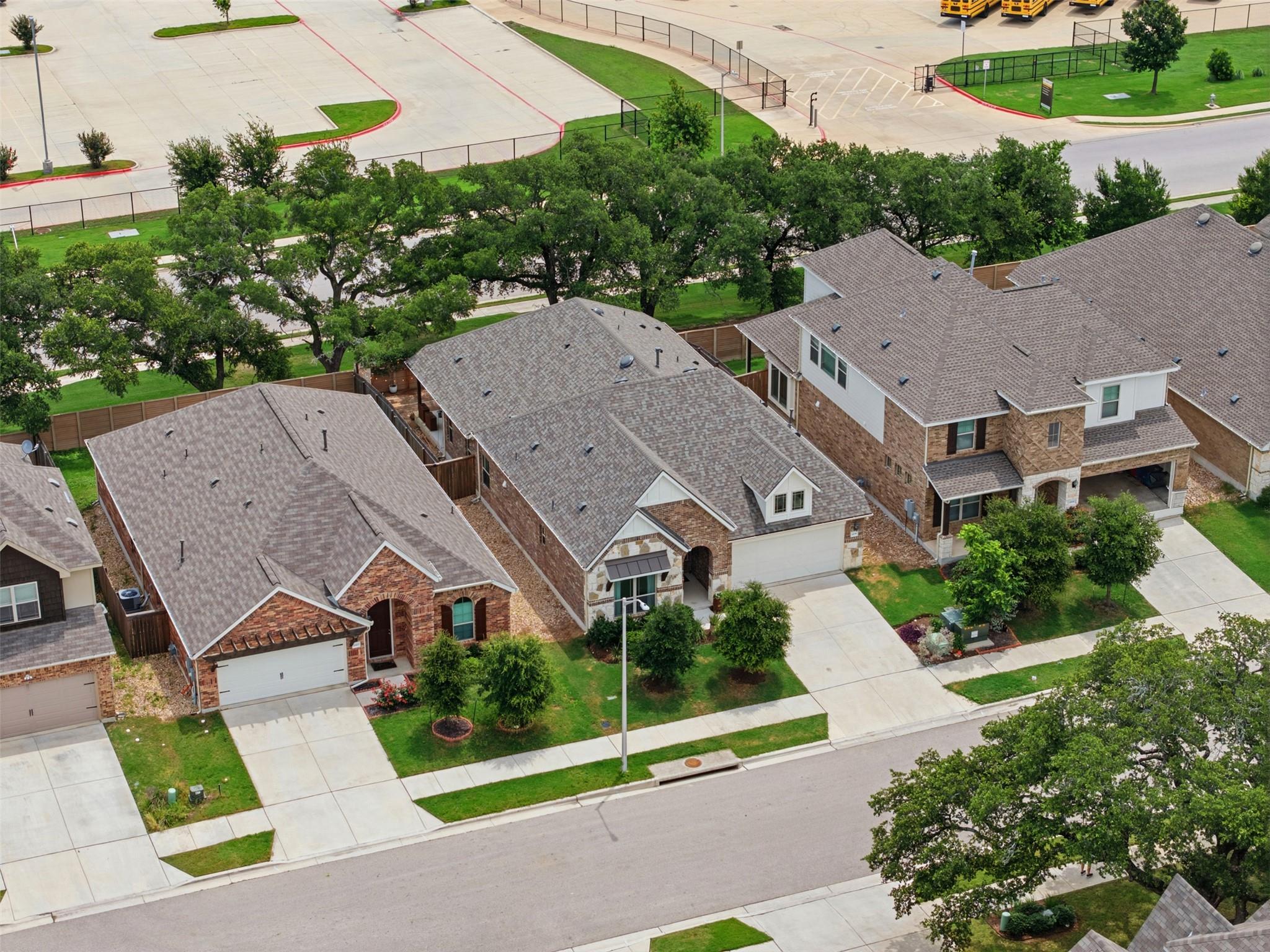 2236 McClendon Trl, Leander, TX 78641