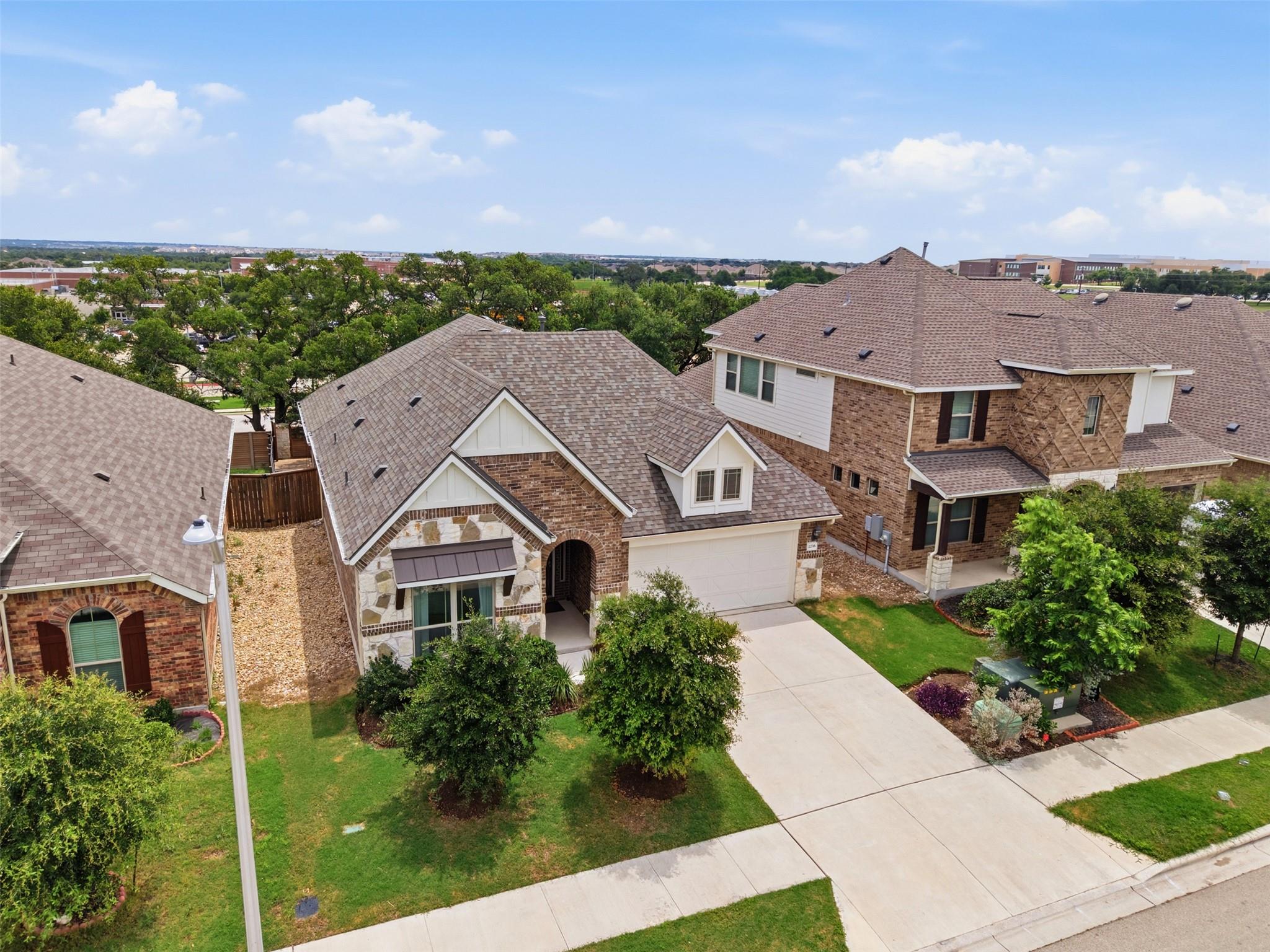 2236 McClendon Trl, Leander, TX 78641