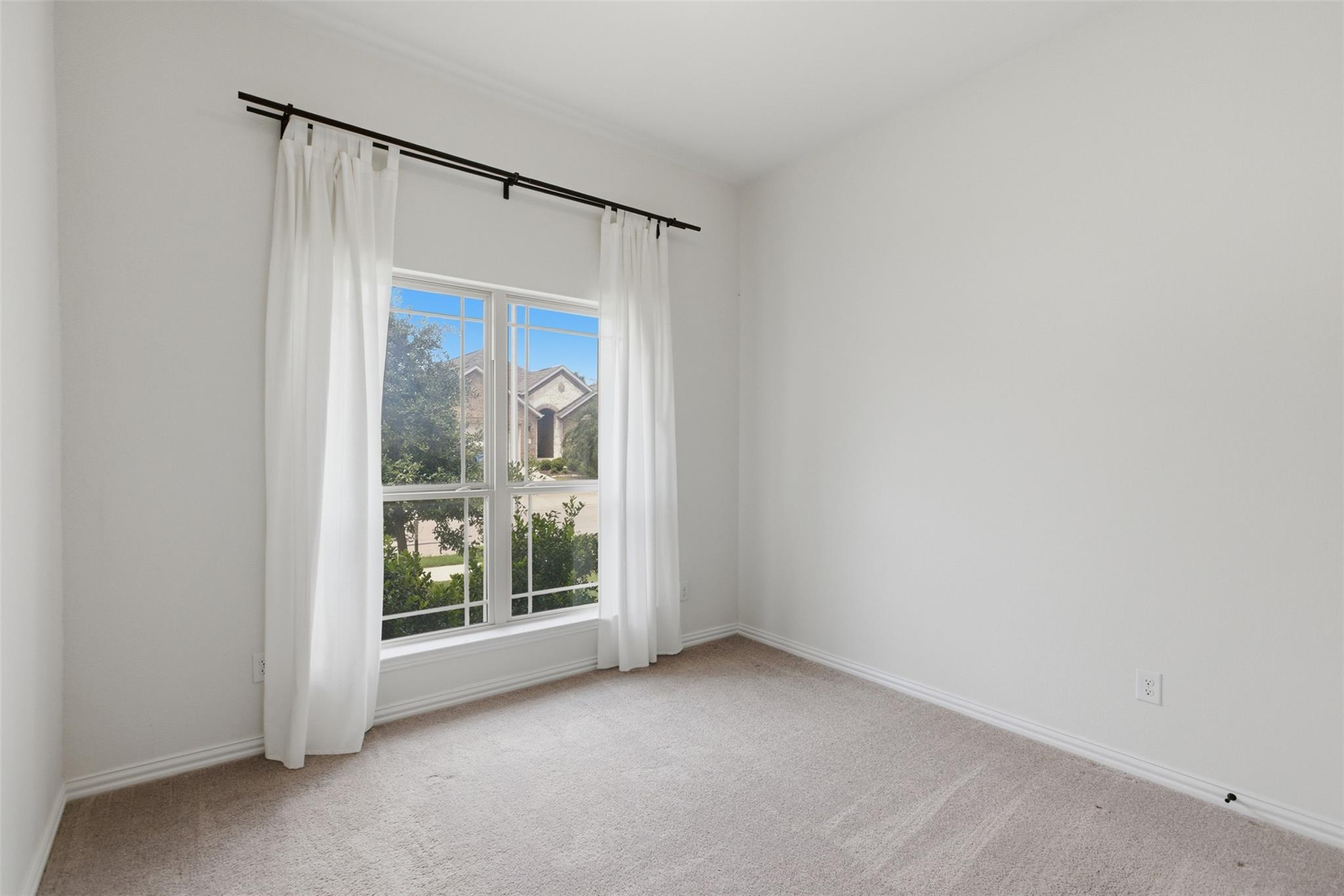 2236 McClendon Trl, Leander, TX 78641