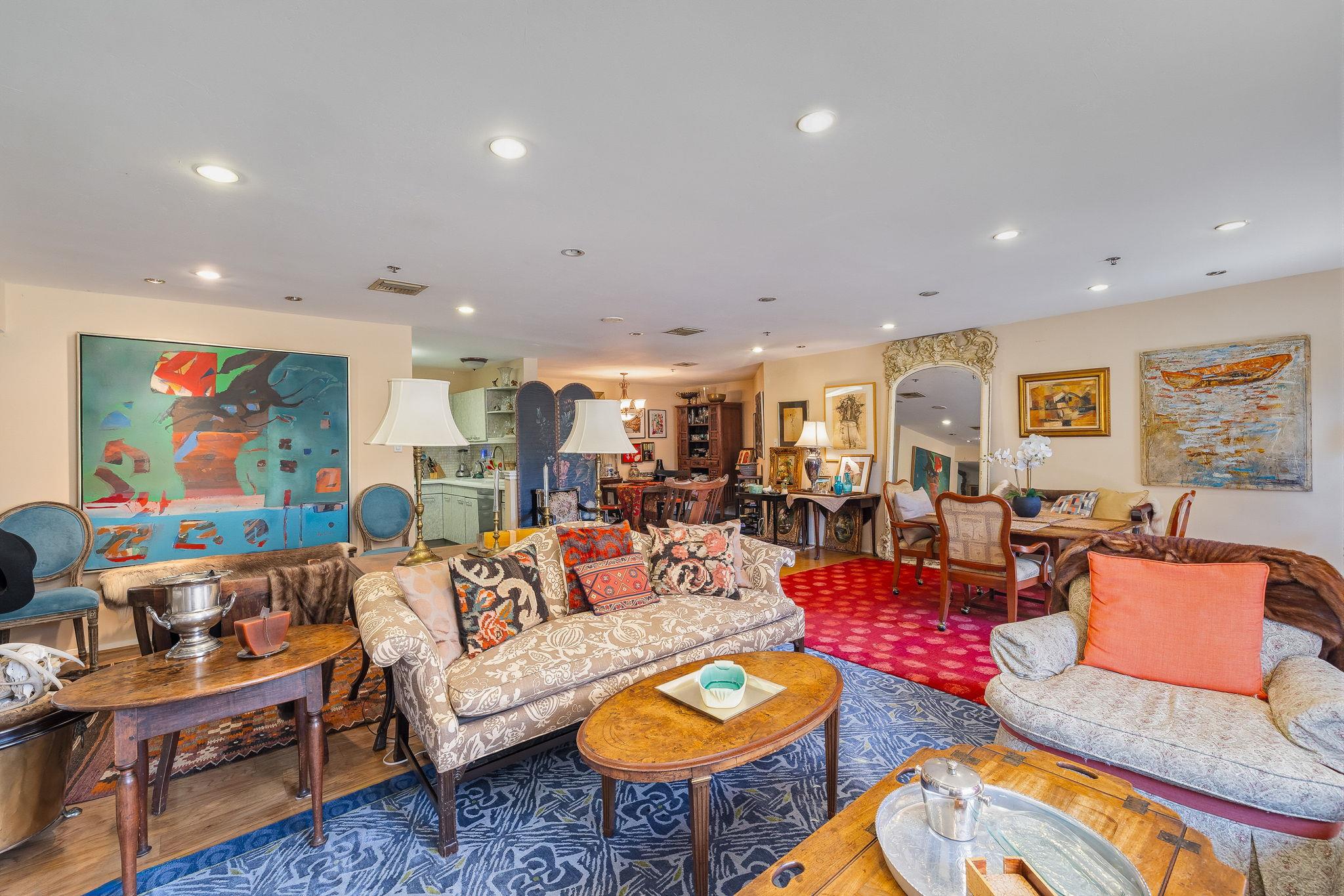 40 N Interstate 35 Highway N # 1B3, Austin, TX 78701