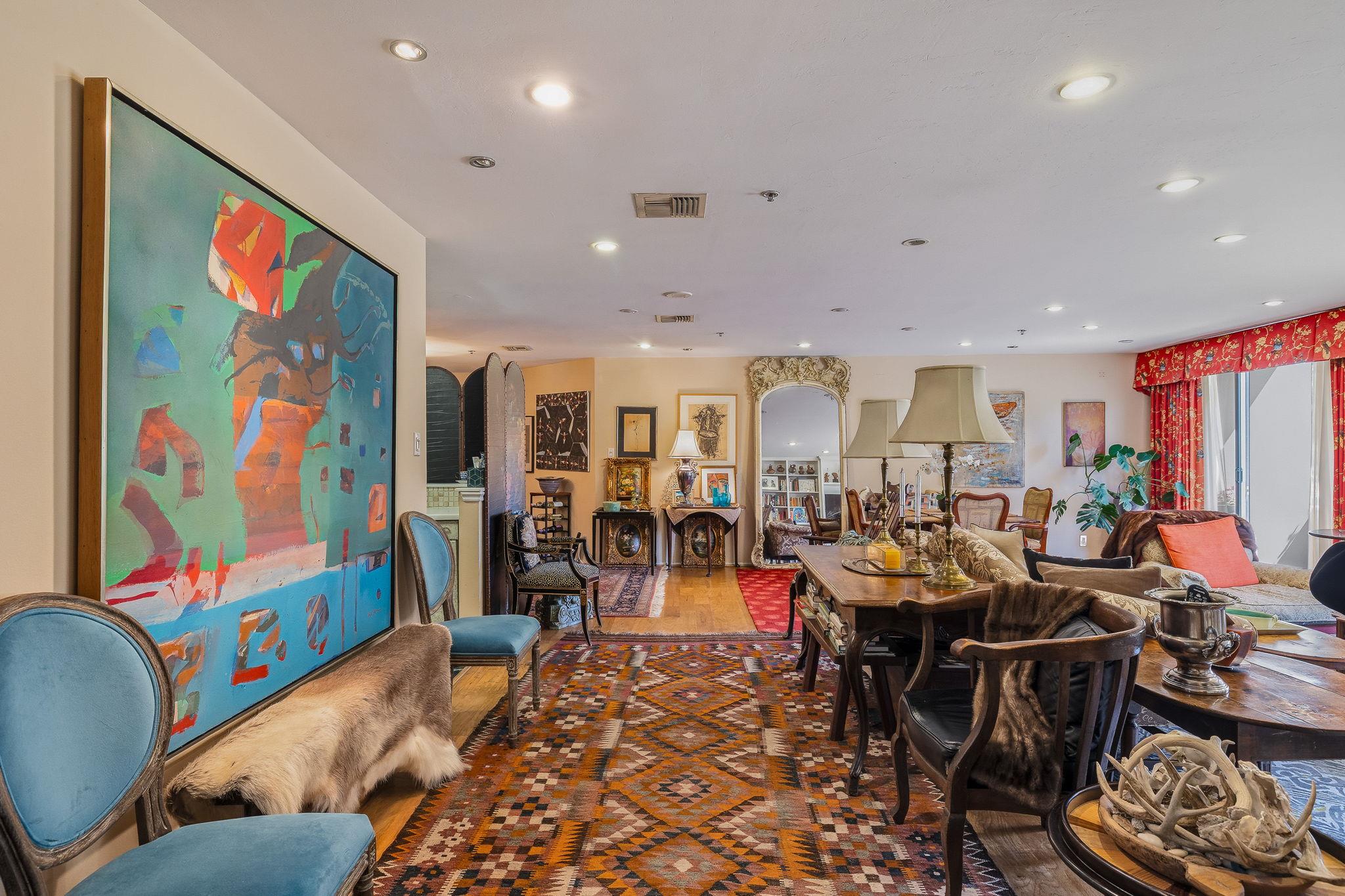 40 N Interstate 35 Highway N # 1B3, Austin, TX 78701