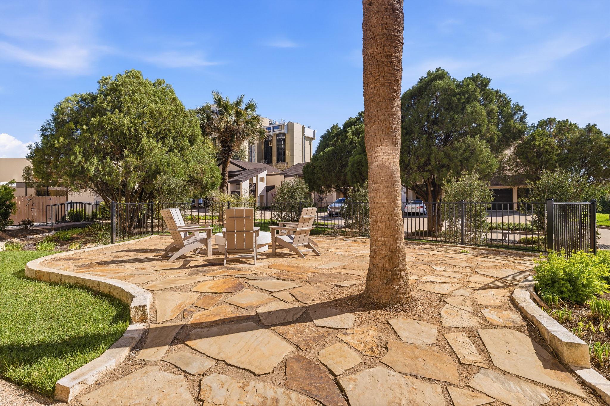 40 N Interstate 35 Highway N # 1B3, Austin, TX 78701