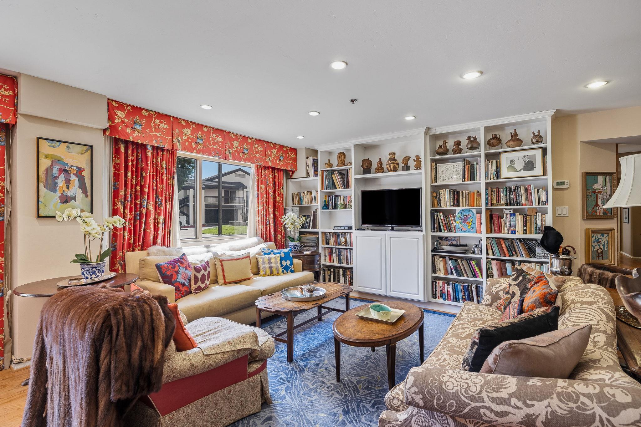 40 N Interstate 35 Highway N # 1B3, Austin, TX 78701