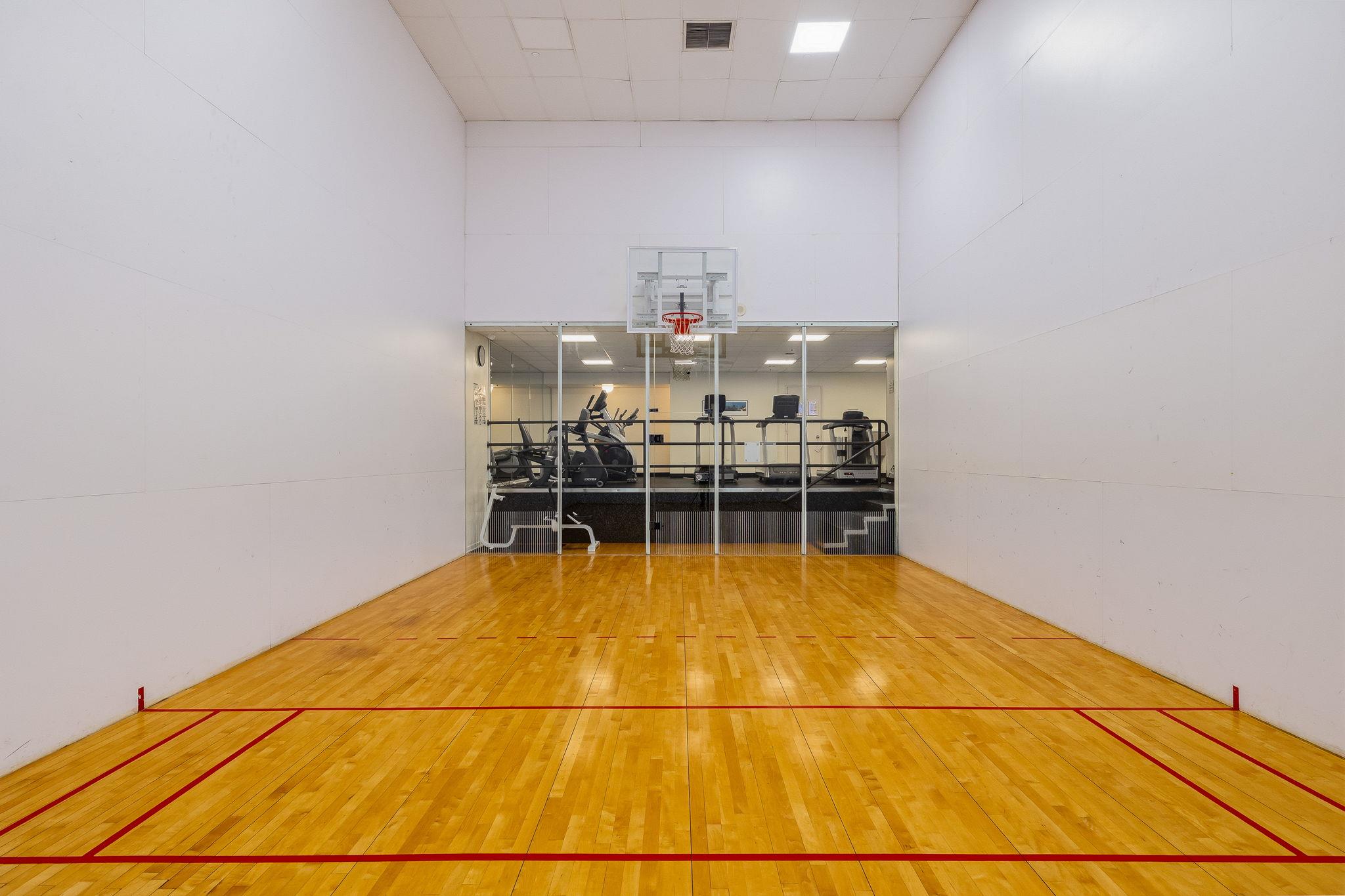 40 N Interstate 35 Highway N # 1B3, Austin, TX 78701