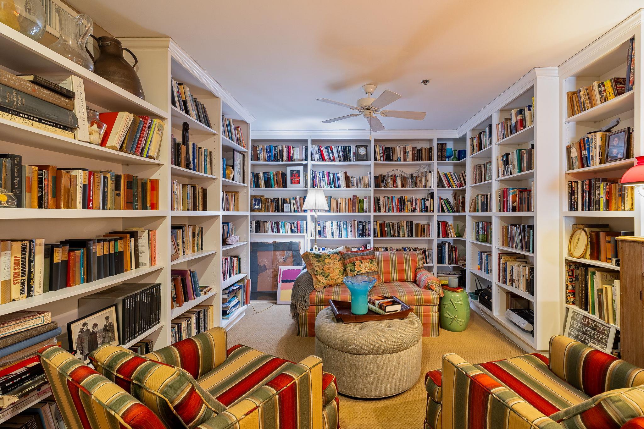 40 N Interstate 35 Highway N # 1B3, Austin, TX 78701