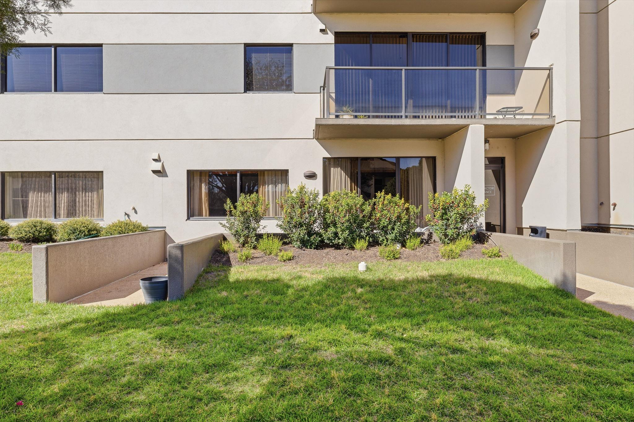 40 N Interstate 35 Highway N # 1B3, Austin, TX 78701