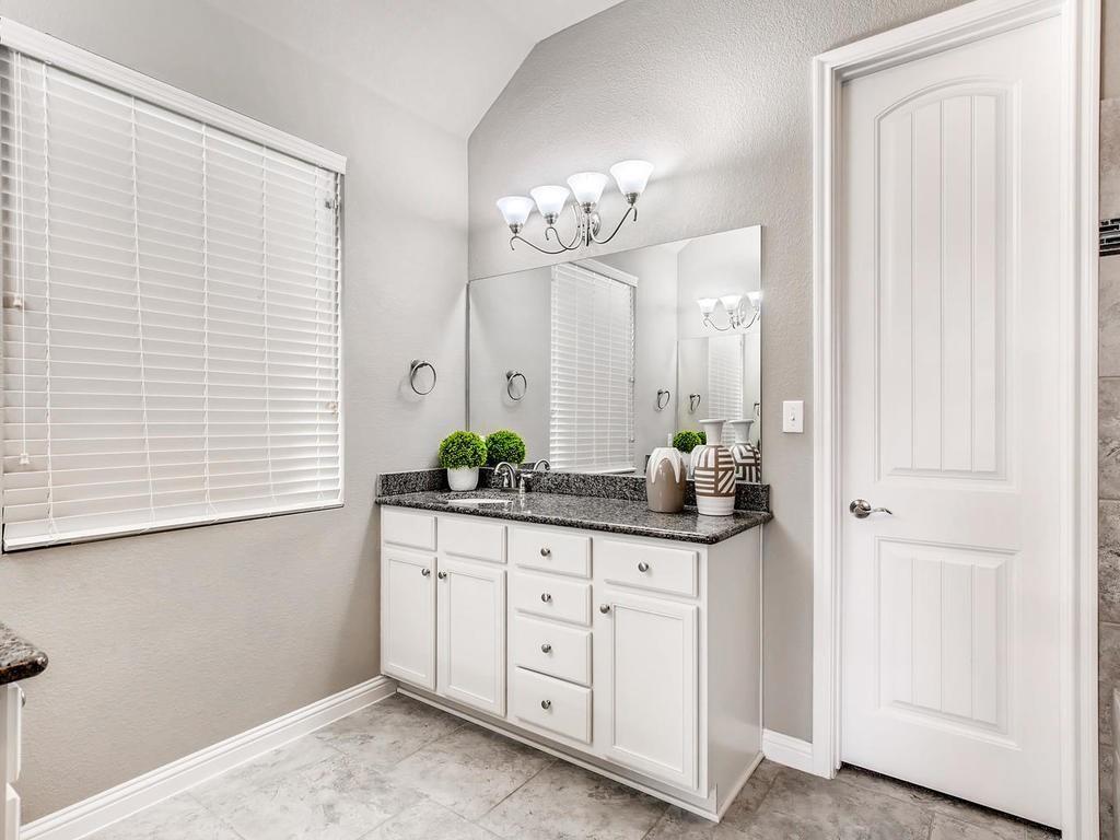 928 Purple Moor Pass, Leander, TX 78641