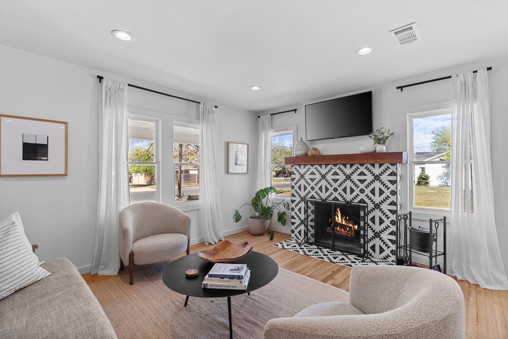 Fredericksburg, TX 78624