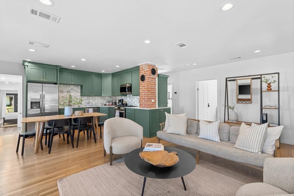 Fredericksburg, TX 78624