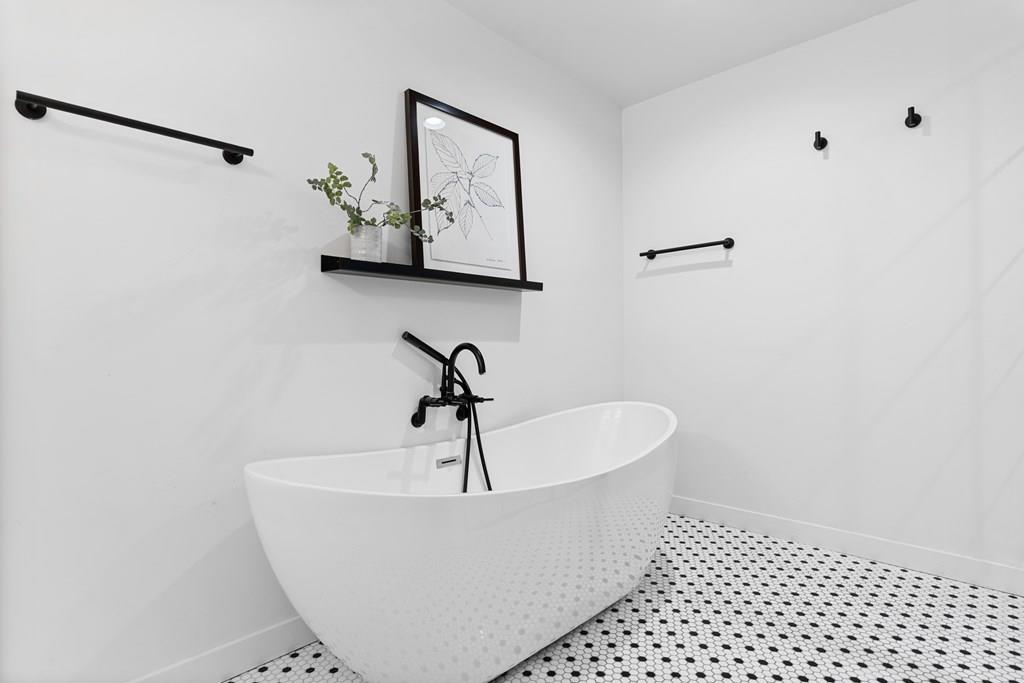 Fredericksburg, TX 78624