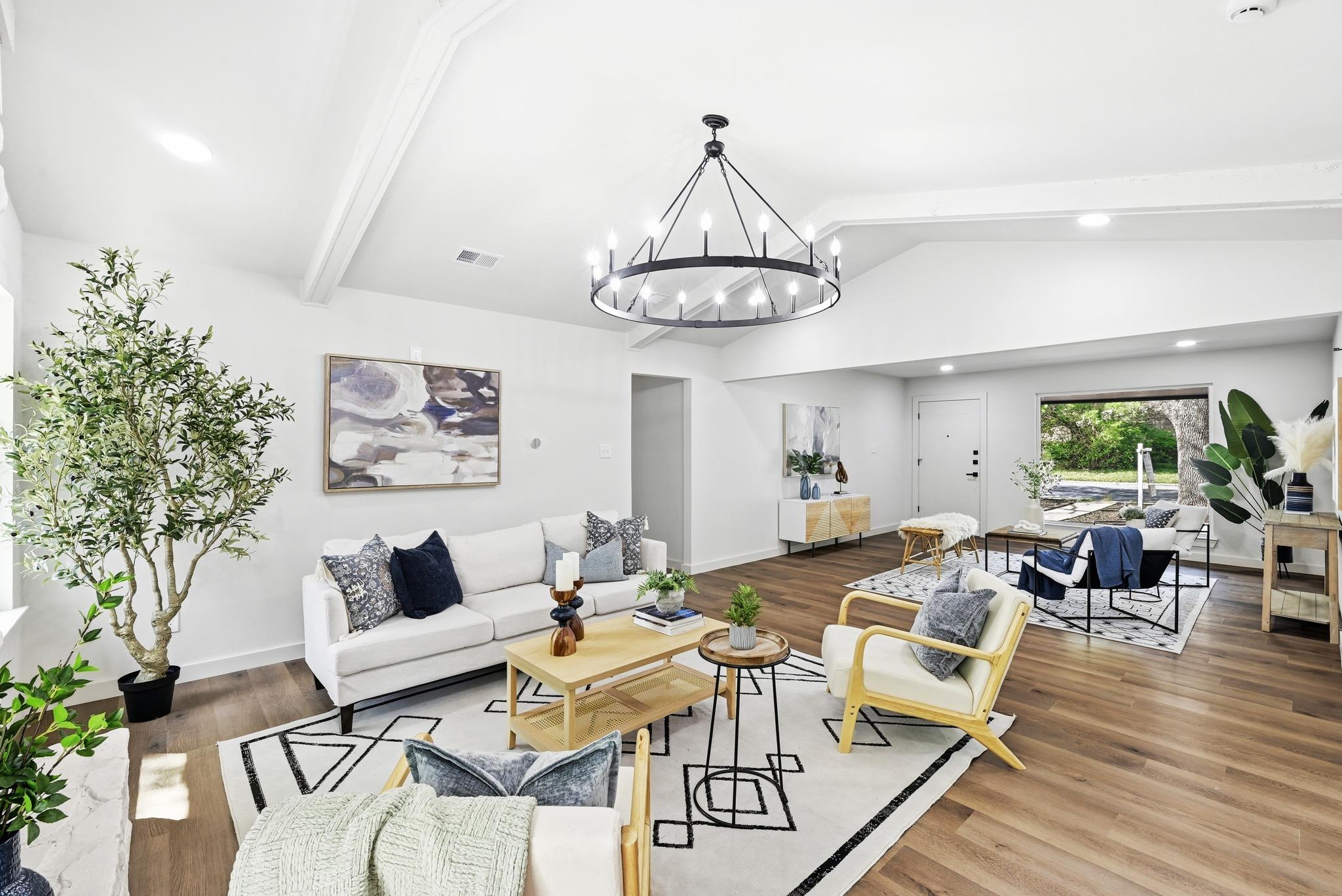 9801 Oak Hollow Dr, Austin, TX 78758