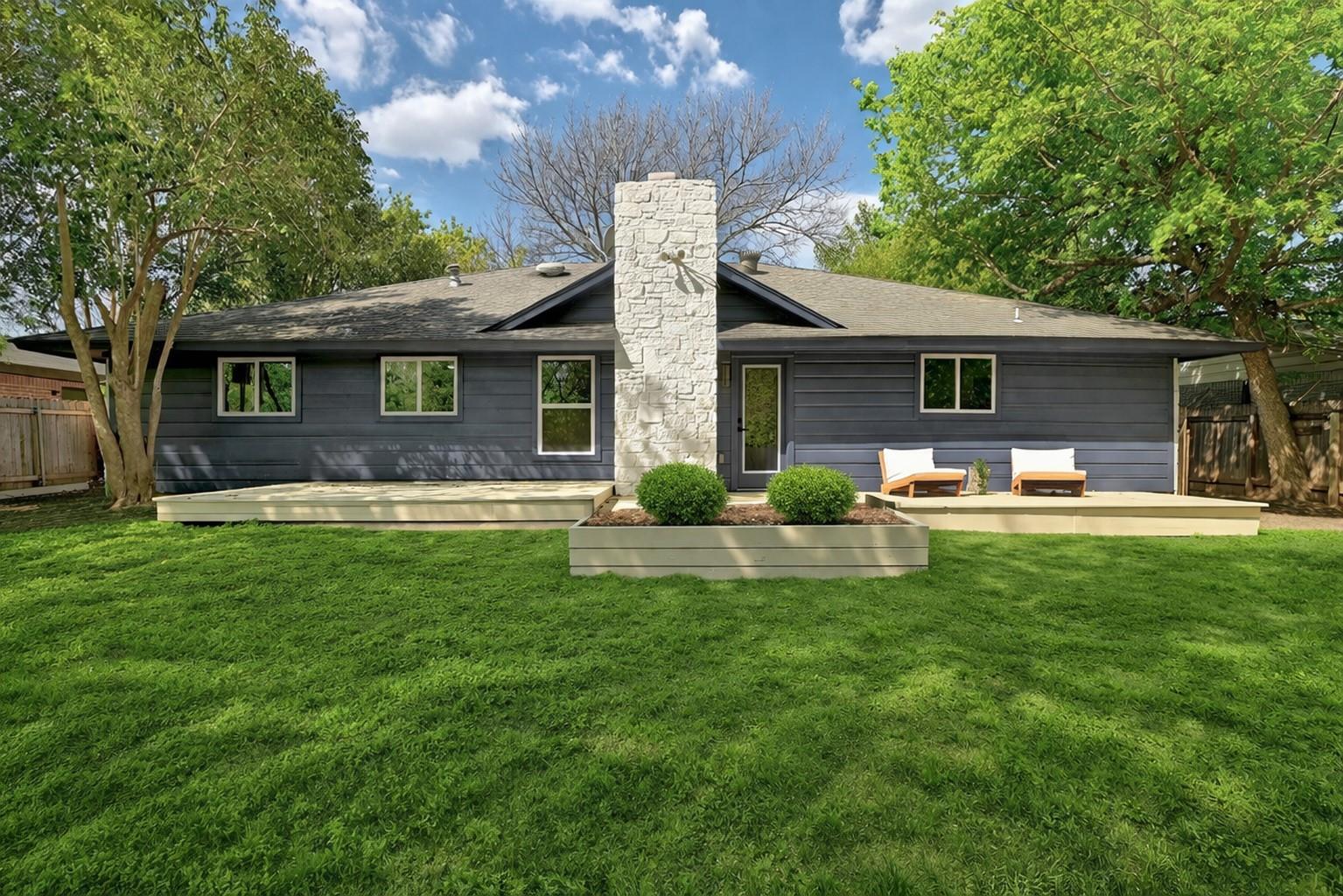 9801 Oak Hollow Dr, Austin, TX 78758