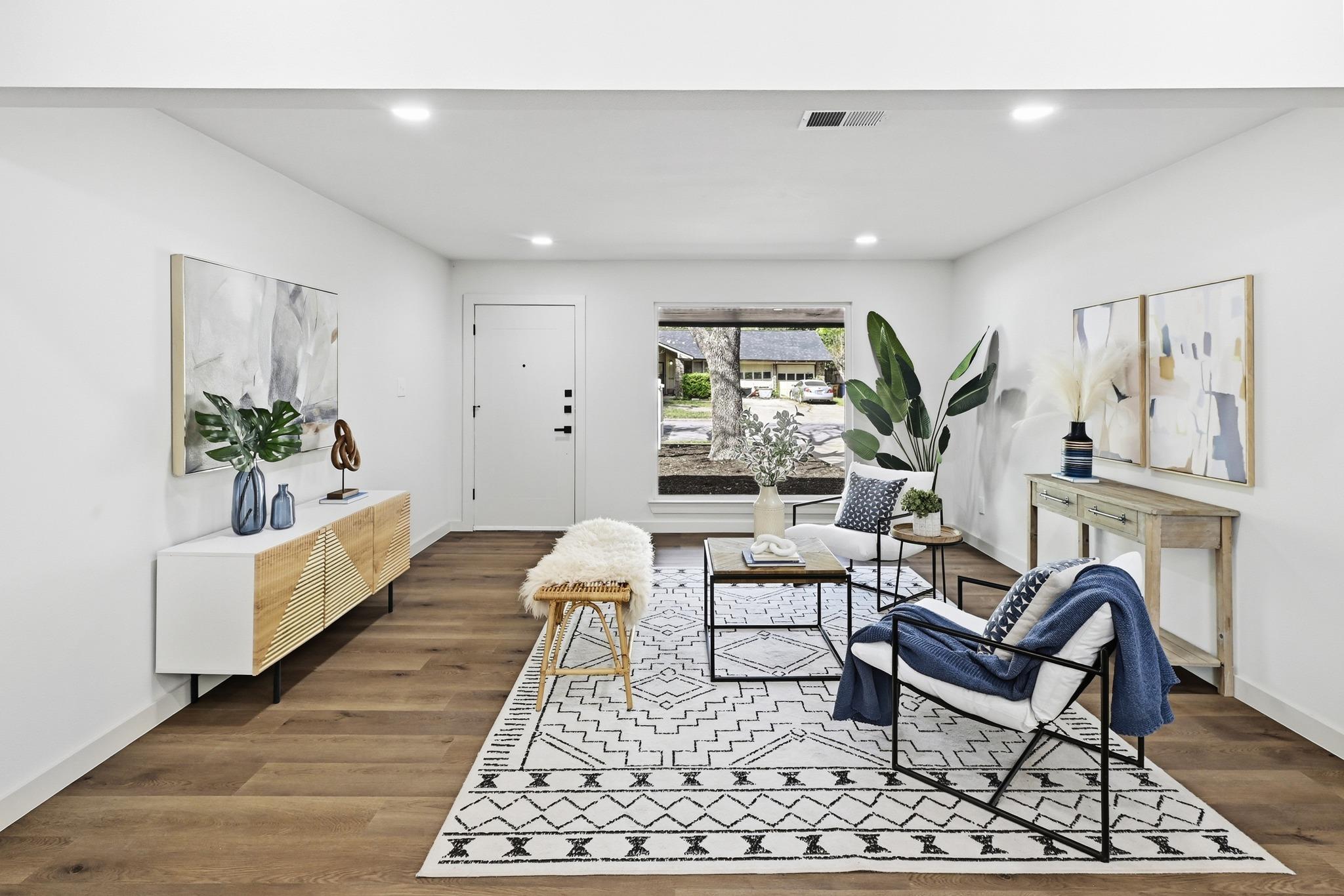 9801 Oak Hollow Dr, Austin, TX 78758