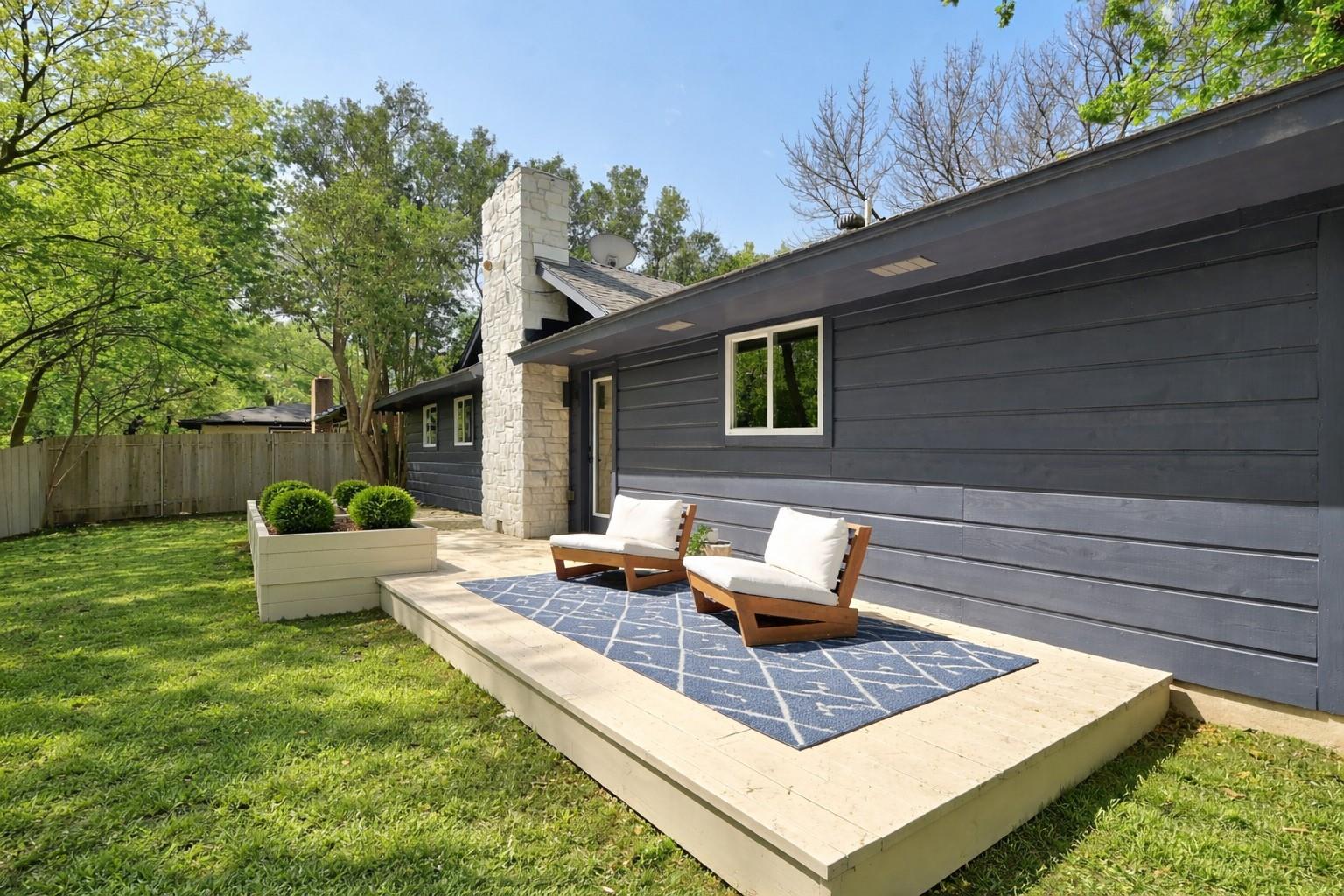 9801 Oak Hollow Dr, Austin, TX 78758