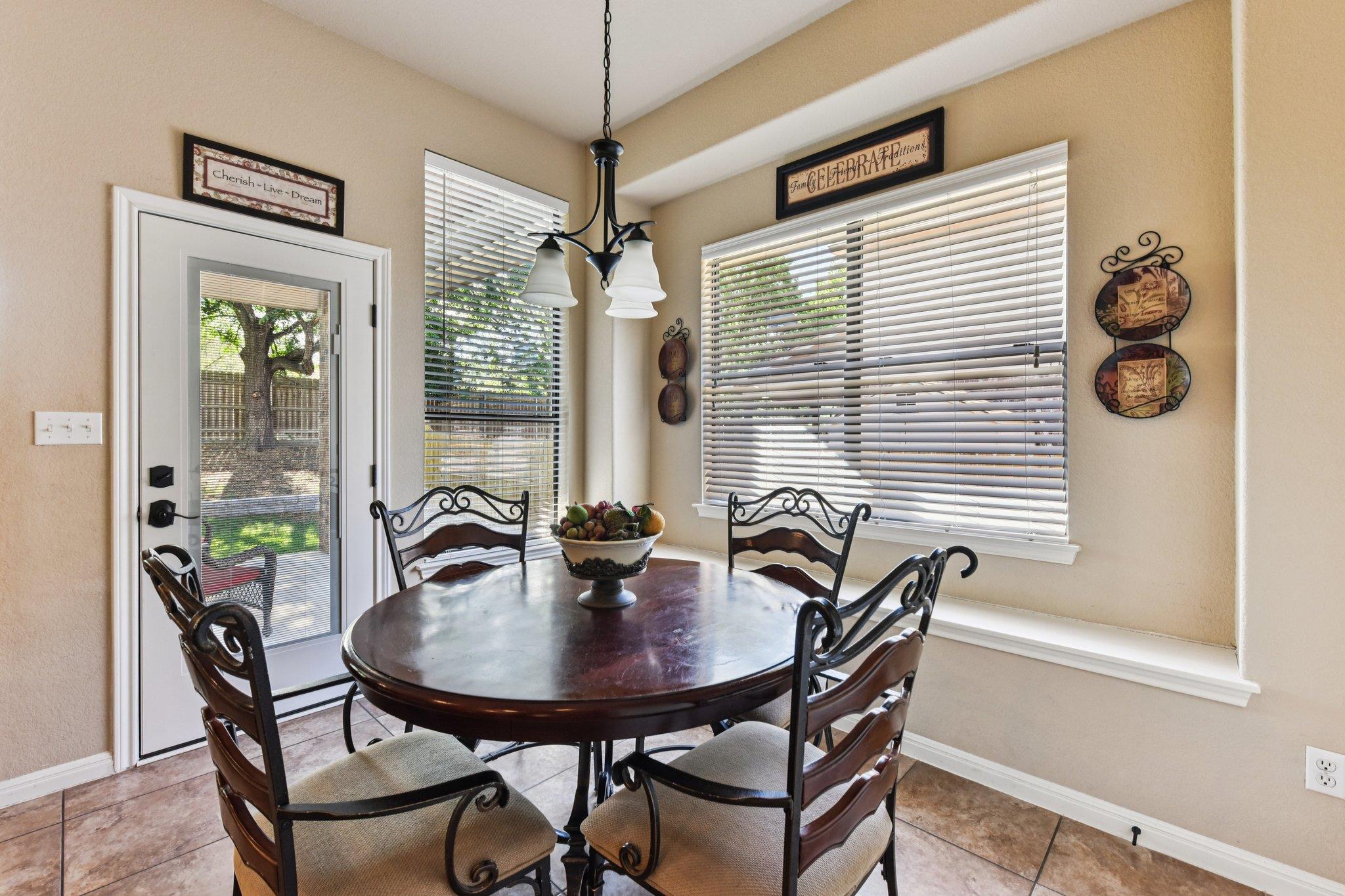 1353 Talley Loop, Buda, TX 78610