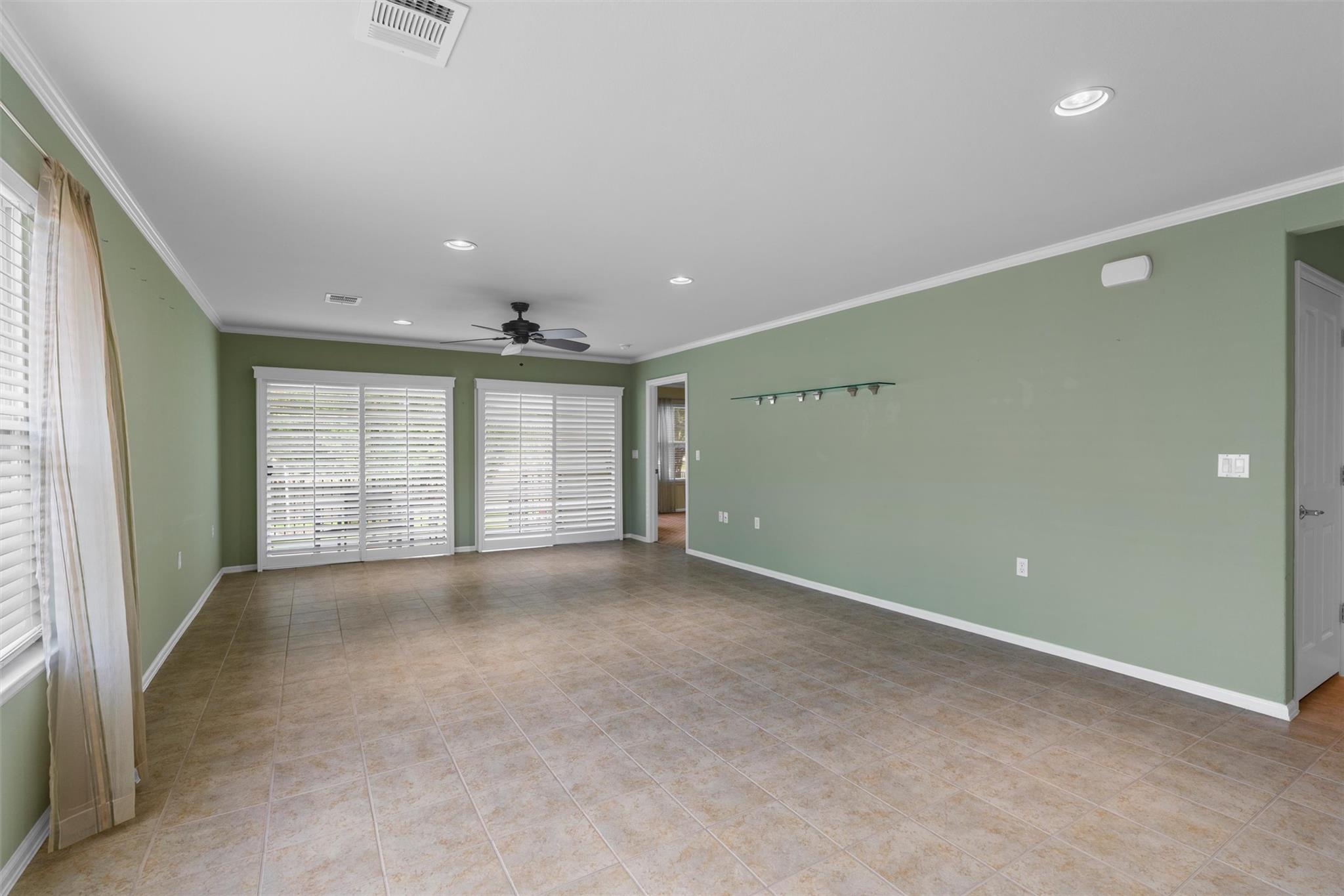 318 Barrington Farm Ct, Georgetown, TX 78633