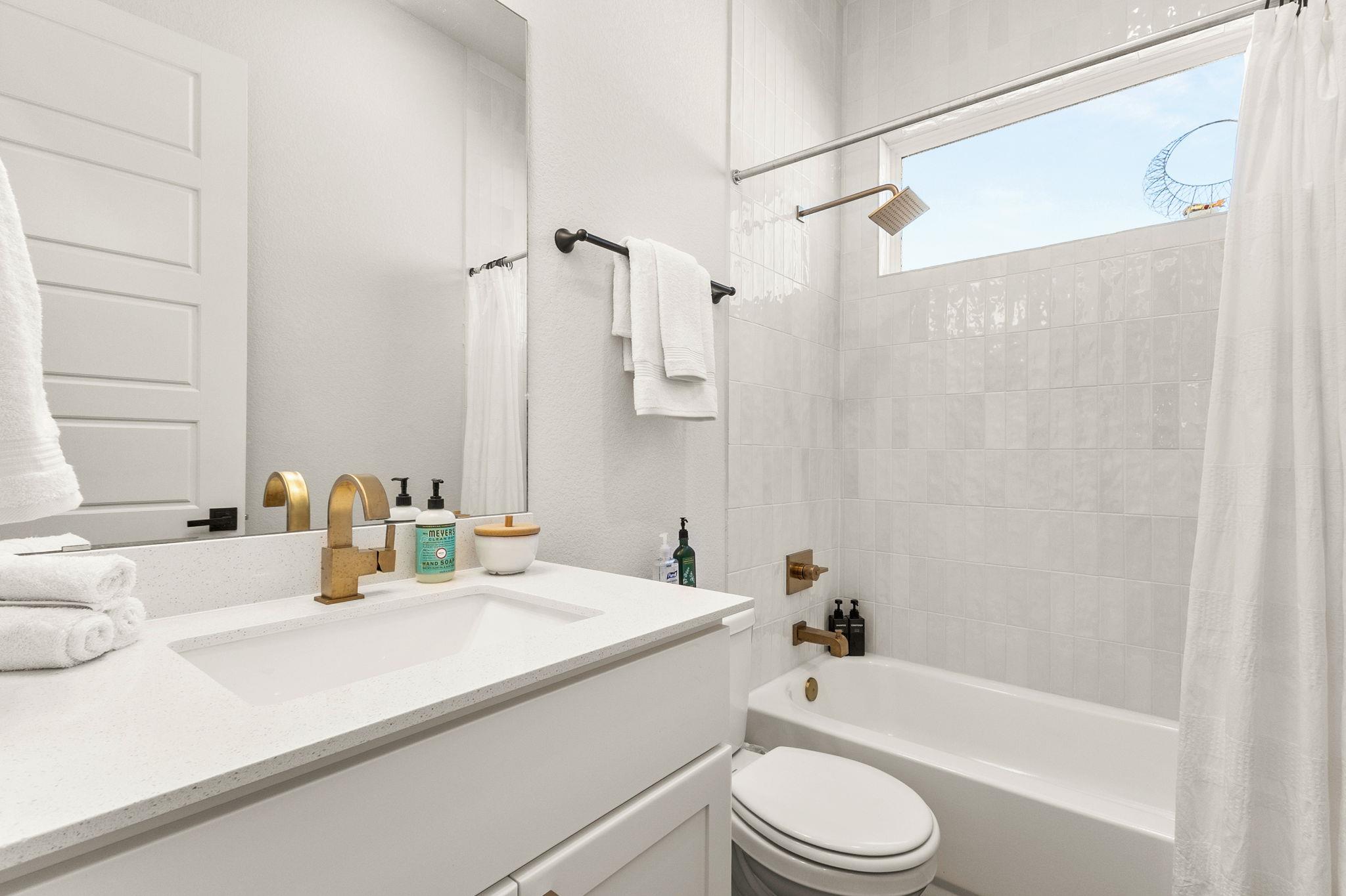 12600 Purple Prairie Ln, Buda, TX 78610