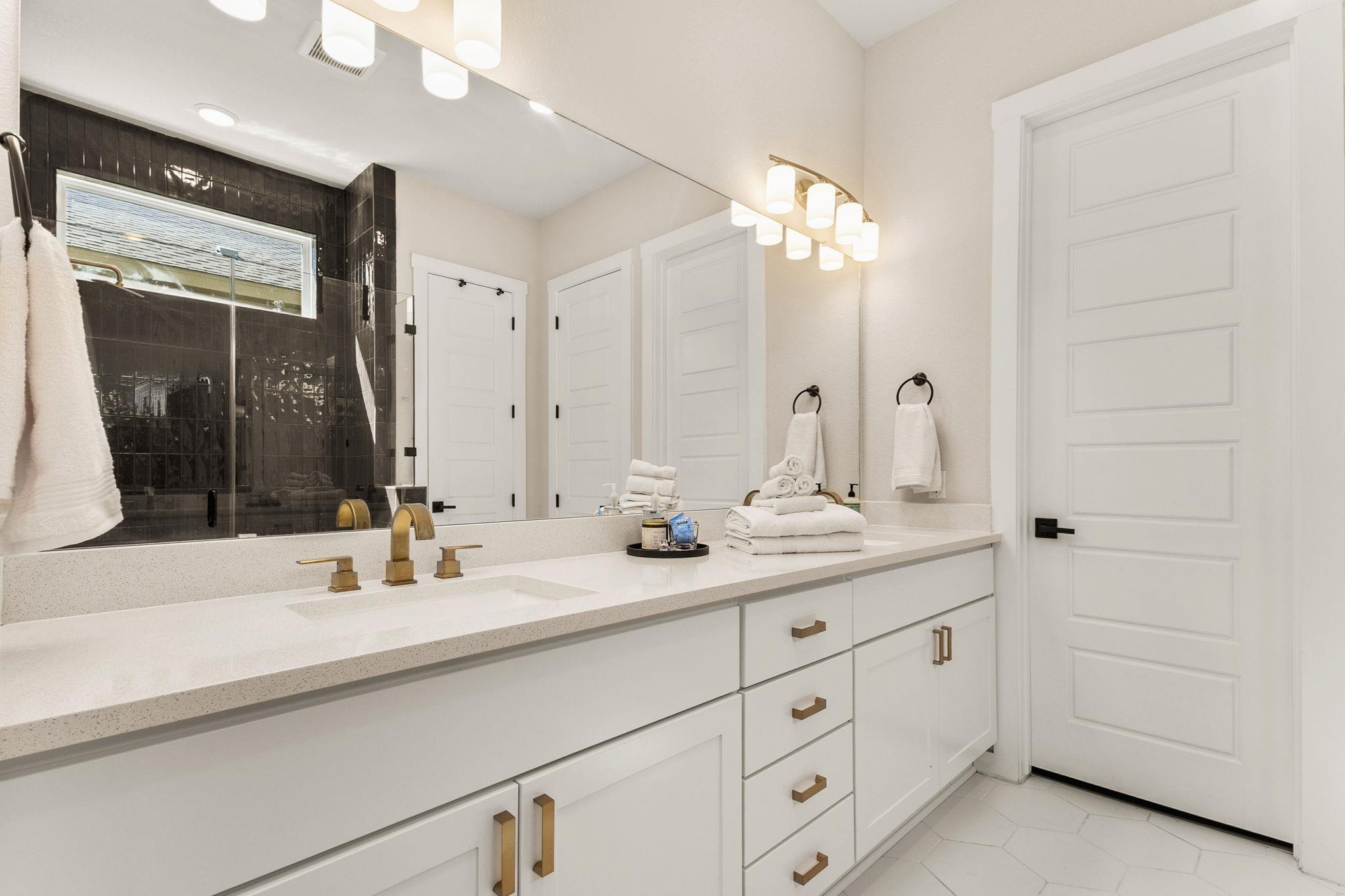 12600 Purple Prairie Ln, Buda, TX 78610