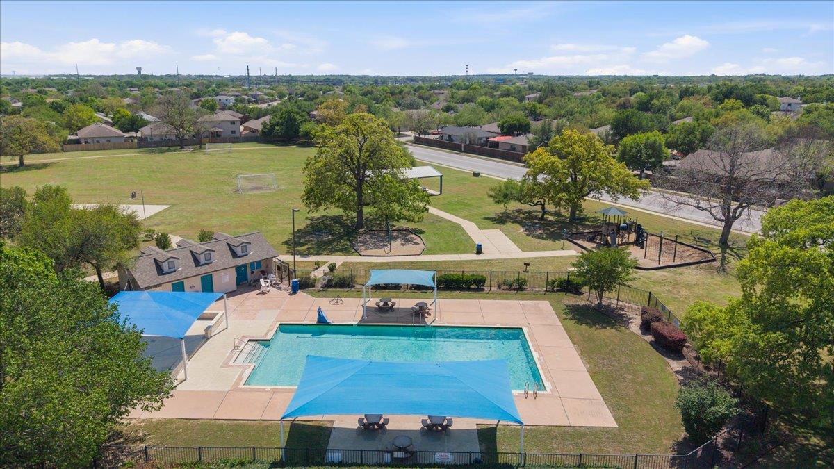 1801 Brentwood Dr, Leander, TX 78641