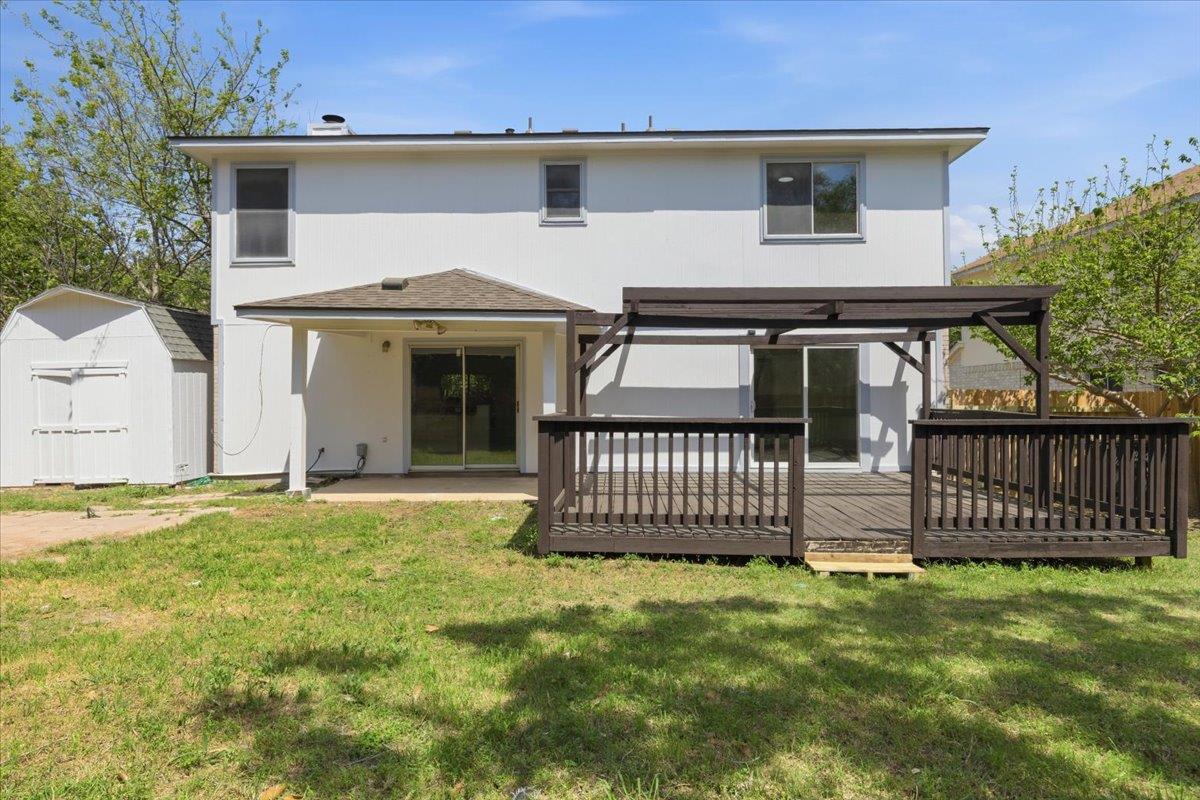 1801 Brentwood Dr, Leander, TX 78641