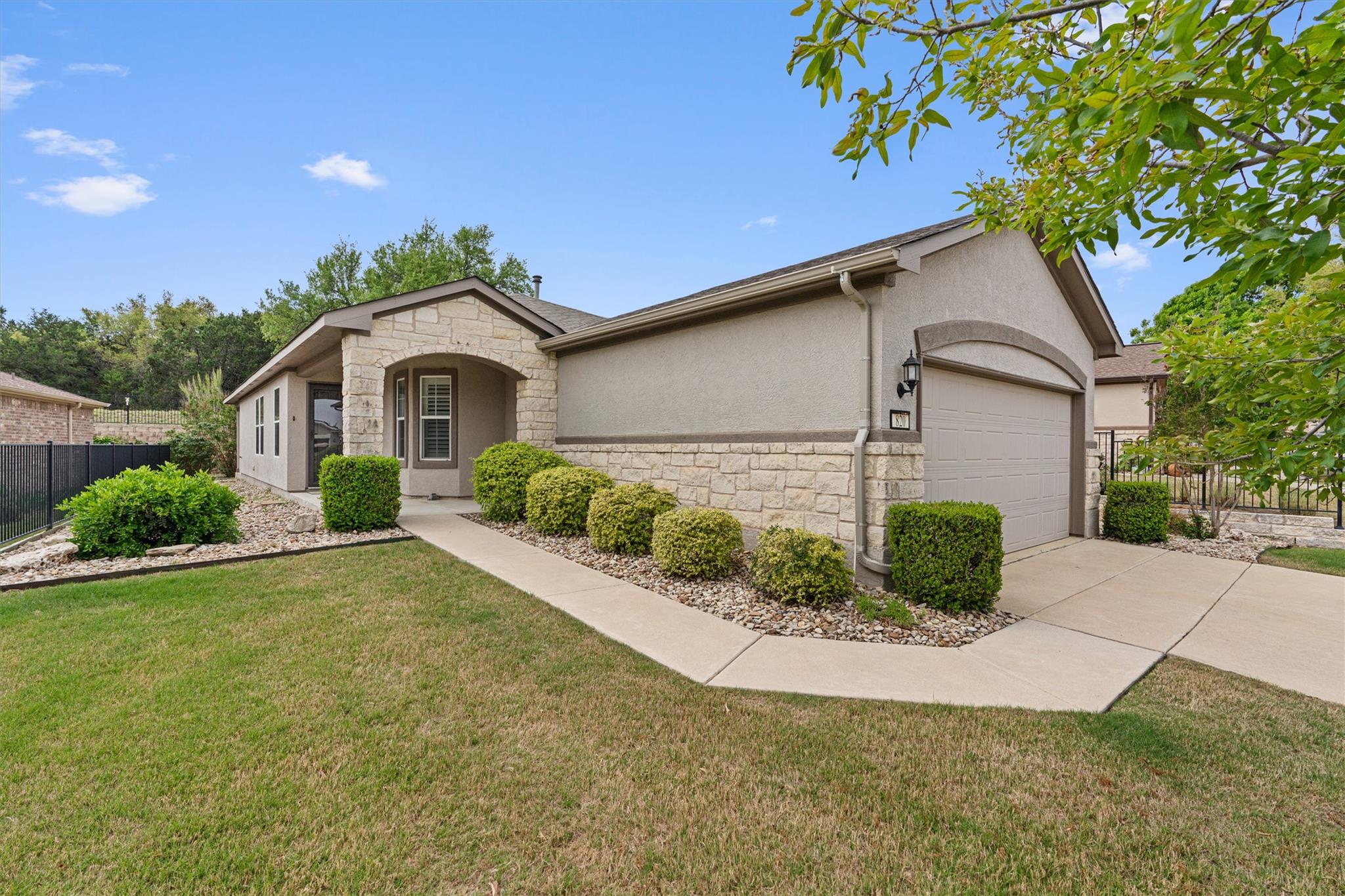 820 Salado Creek Ln, Georgetown, TX 78633