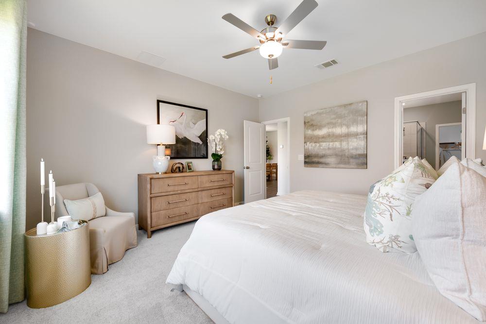 135 Mad Pupper Dr, Buda, TX 78610