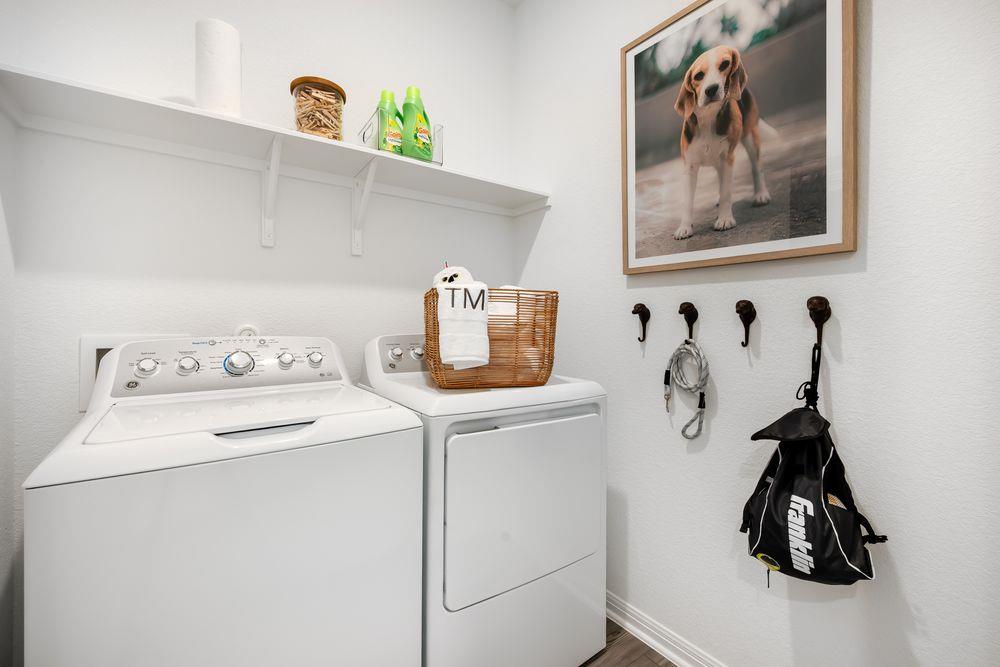 135 Mad Pupper Dr, Buda, TX 78610