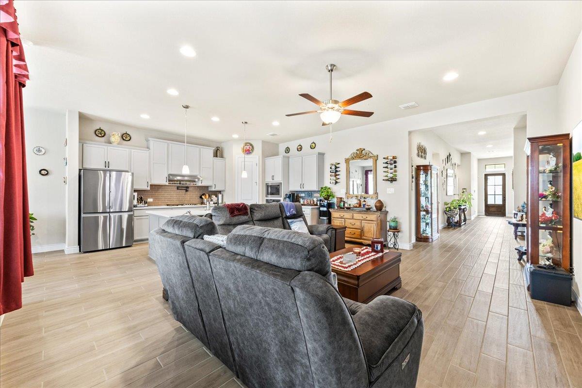 3034 Agar Park, Bulverde, TX 78163