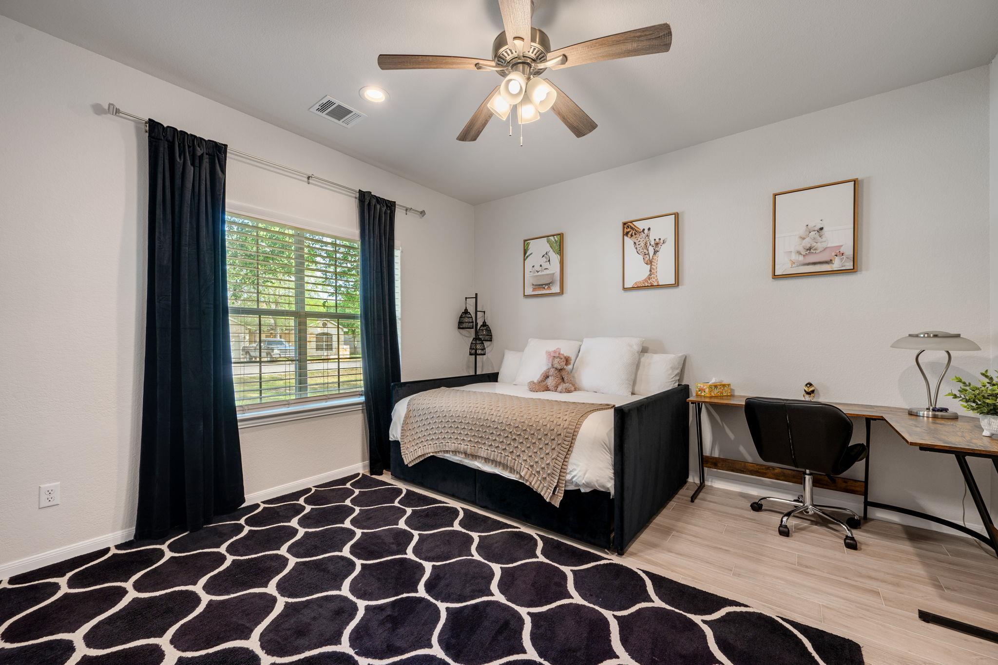 139 Waikakaaua Dr, Bastrop, TX 78602