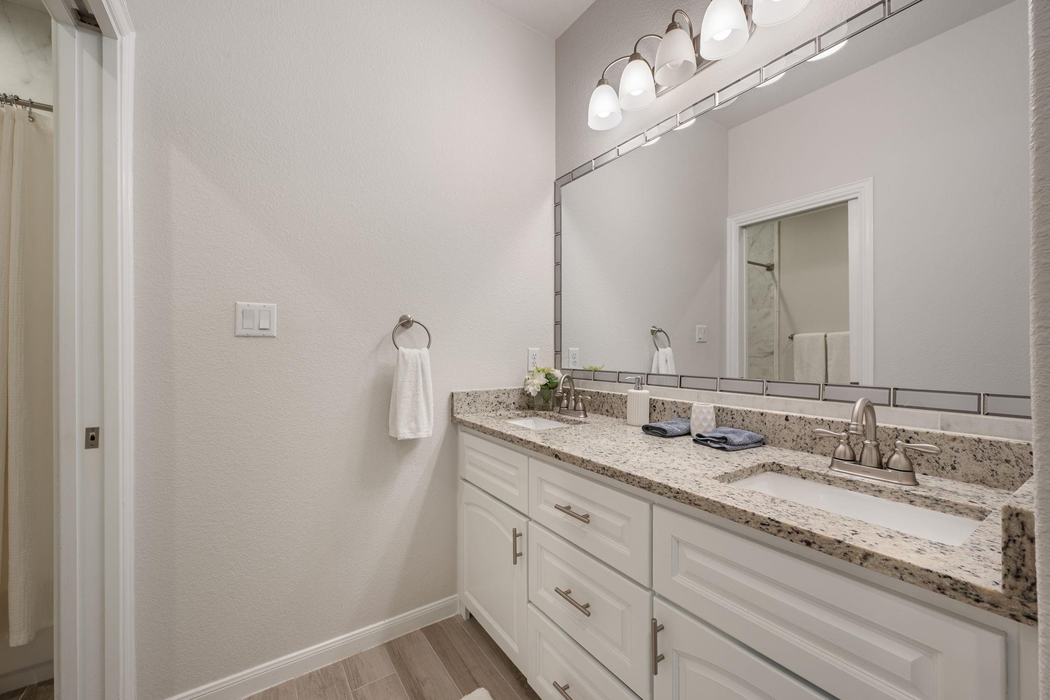 139 Waikakaaua Dr, Bastrop, TX 78602