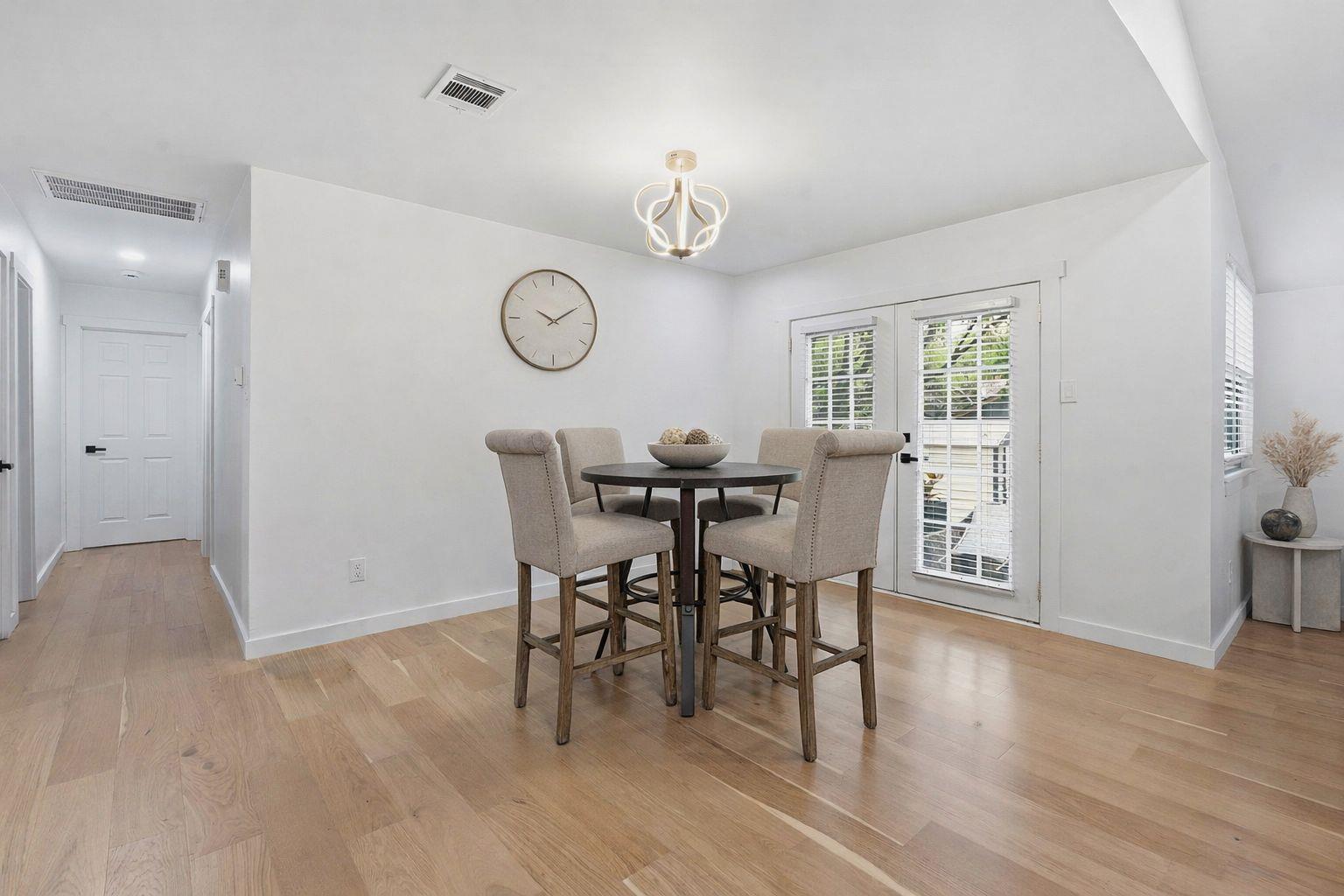 7803 Manassas Dr, Austin, TX 78745