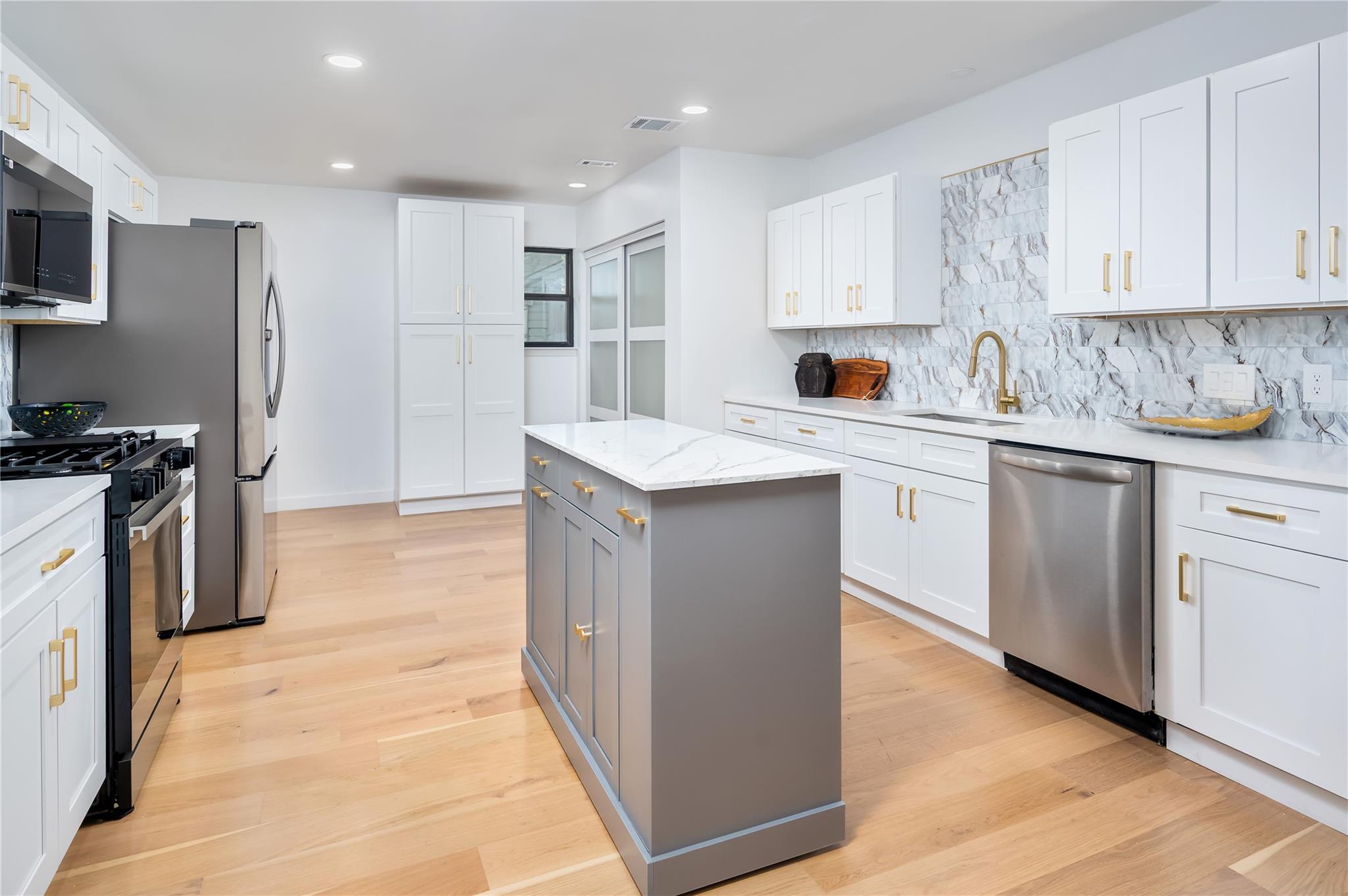 7803 Manassas Dr, Austin, TX 78745