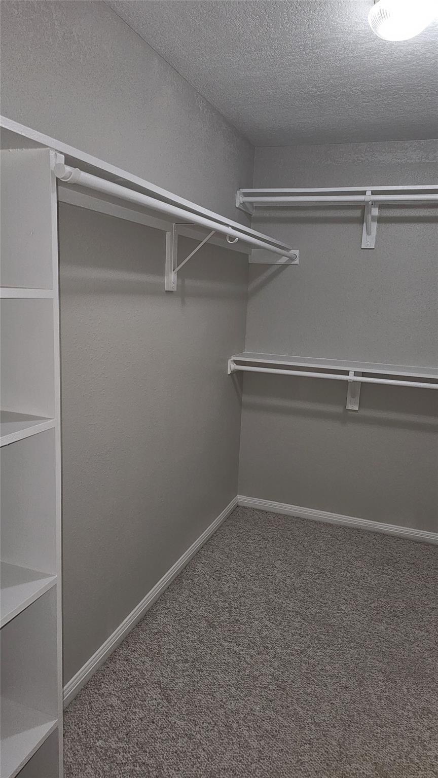 16 Brenda Ln, Round Rock, TX 78665