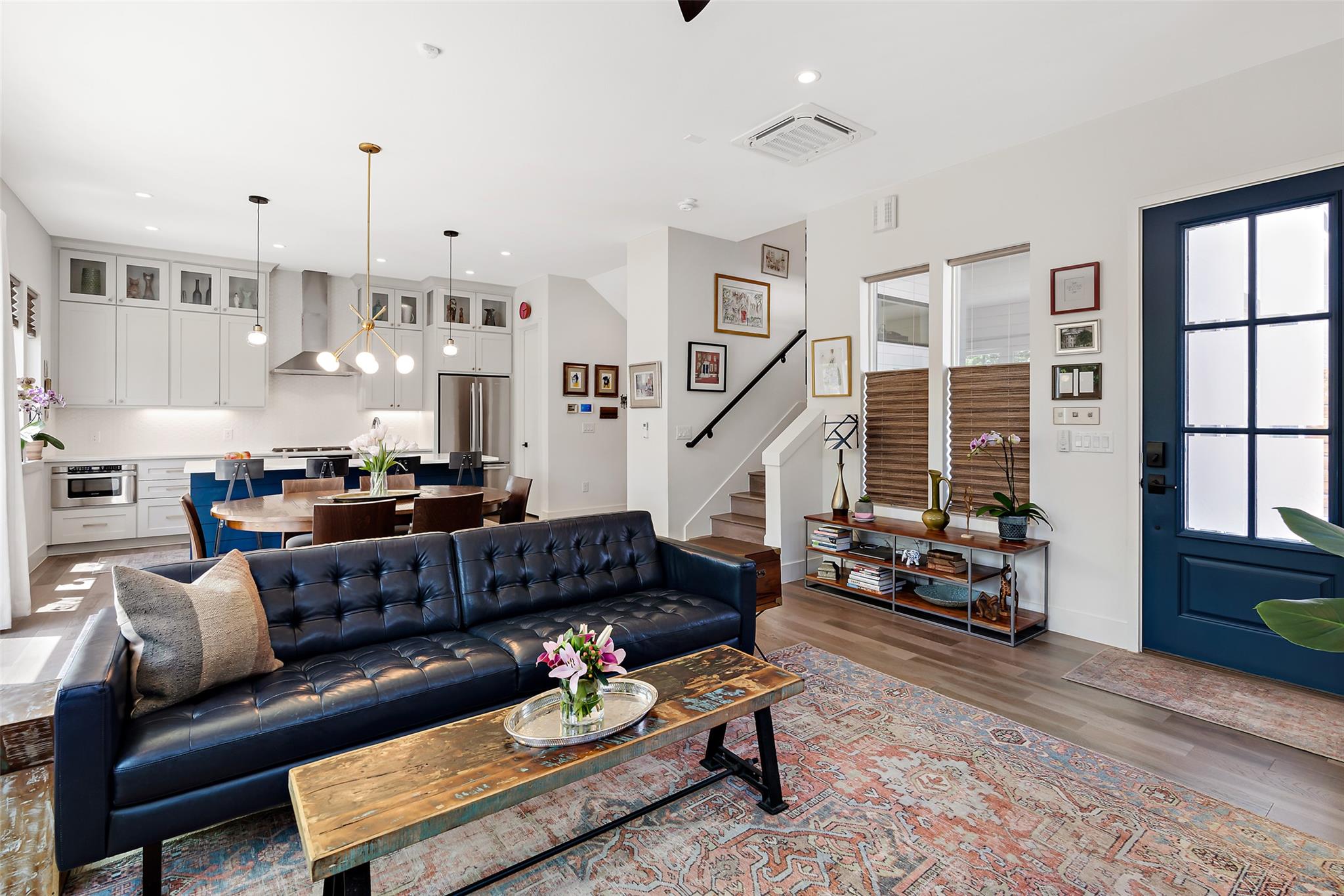 1105 W 39 1/2 St # B, Austin, TX 78756