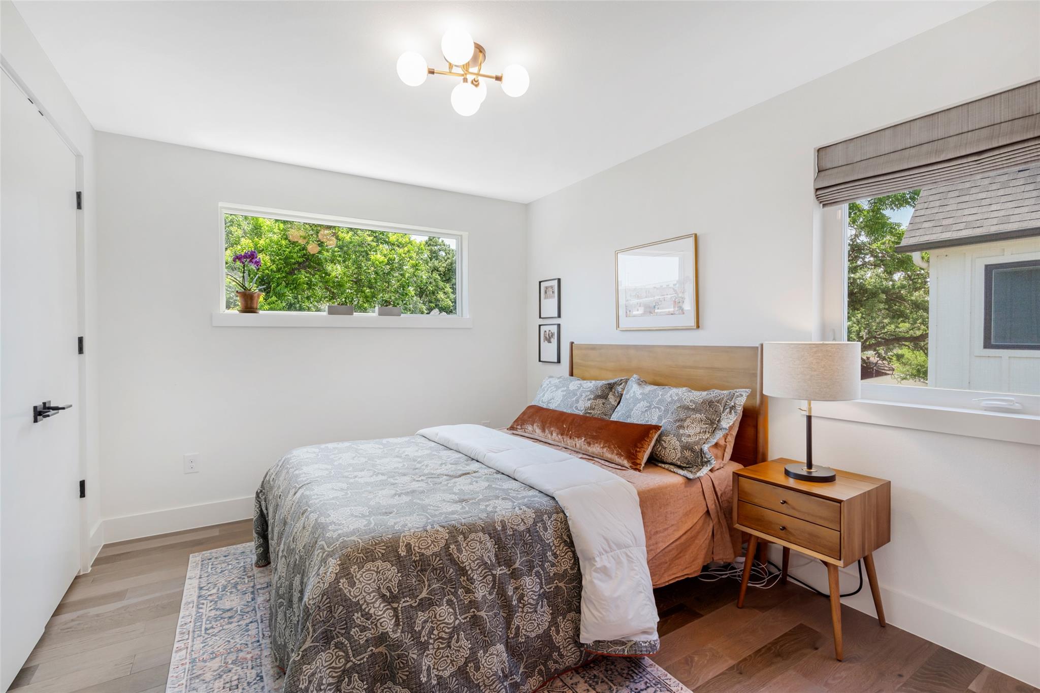 1105 W 39 1/2 St # B, Austin, TX 78756