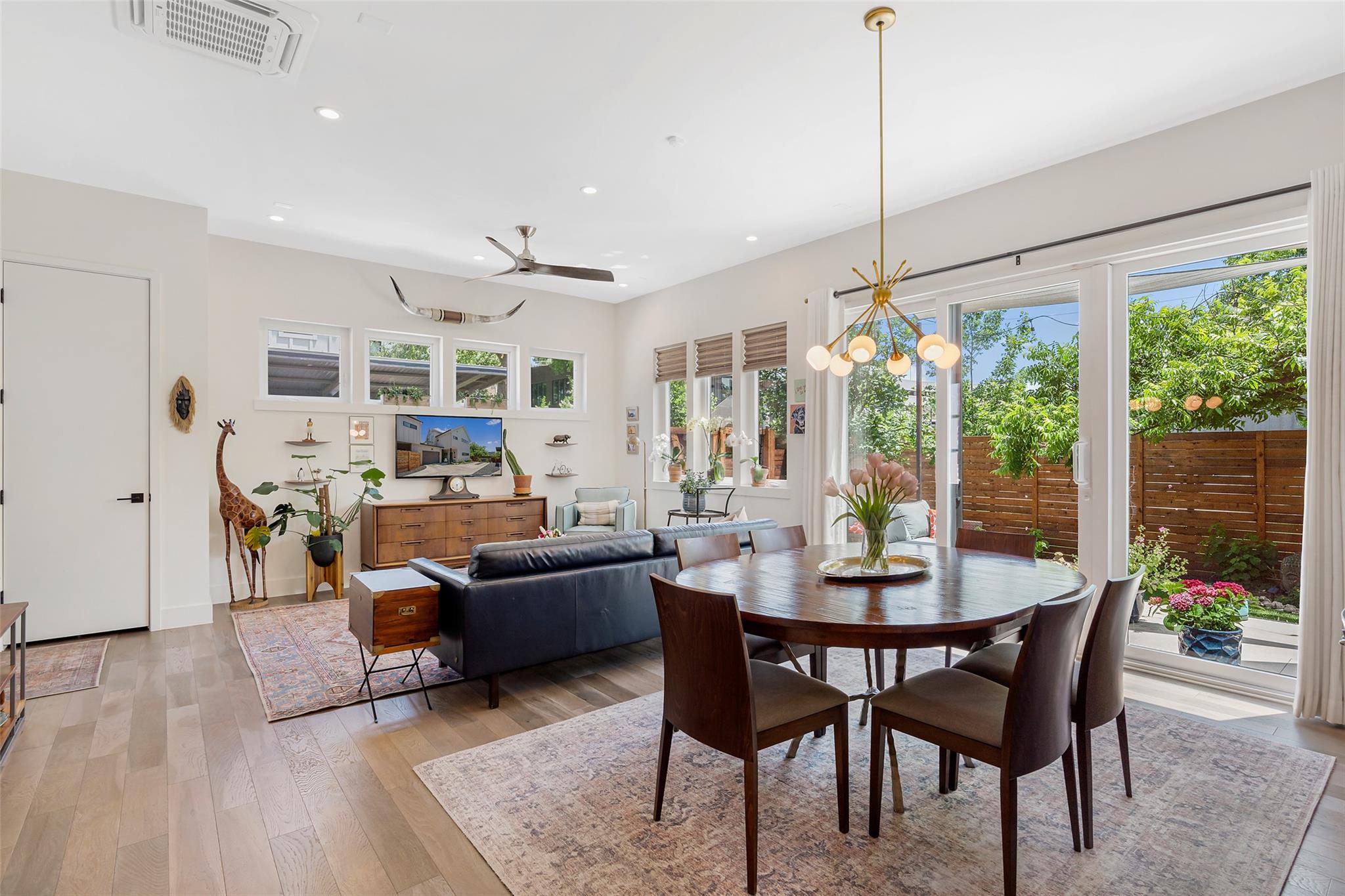 1105 W 39 1/2 St # B, Austin, TX 78756