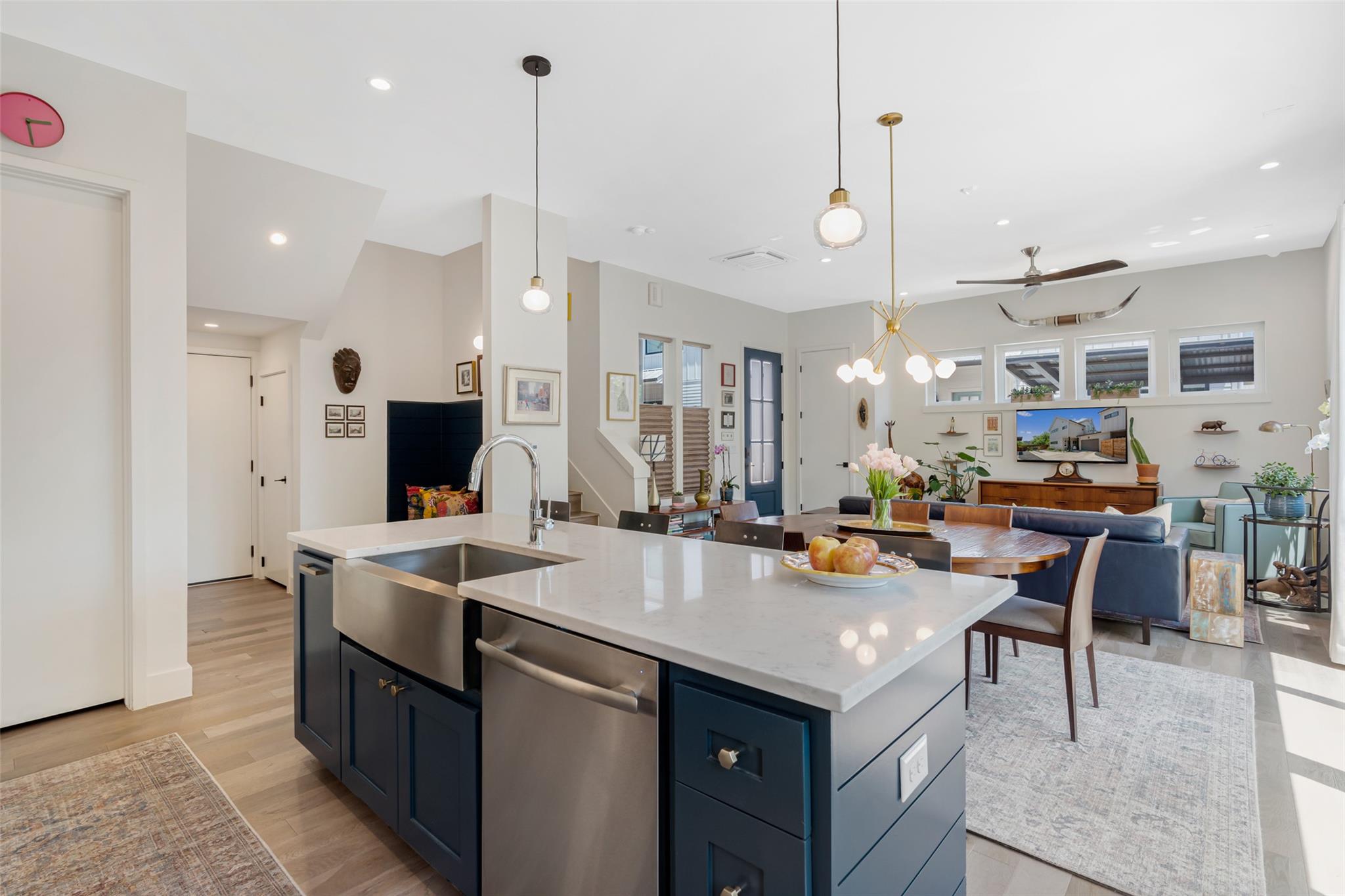 1105 W 39 1/2 St # B, Austin, TX 78756